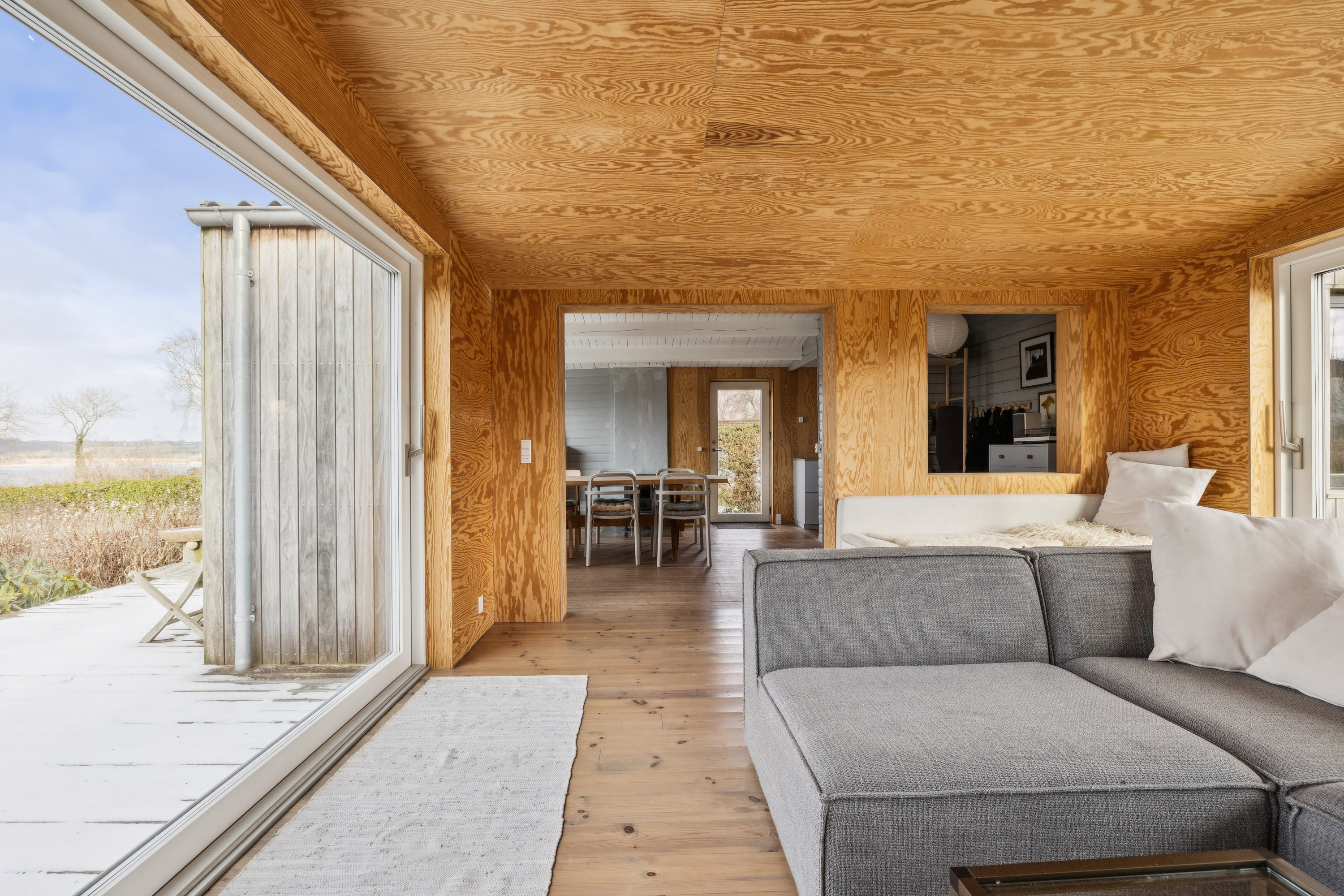 Fremhævet stue billede i fuldskærmstilstand. Billede af Mossøbrå 11, Vrold, 8660 Skanderborg