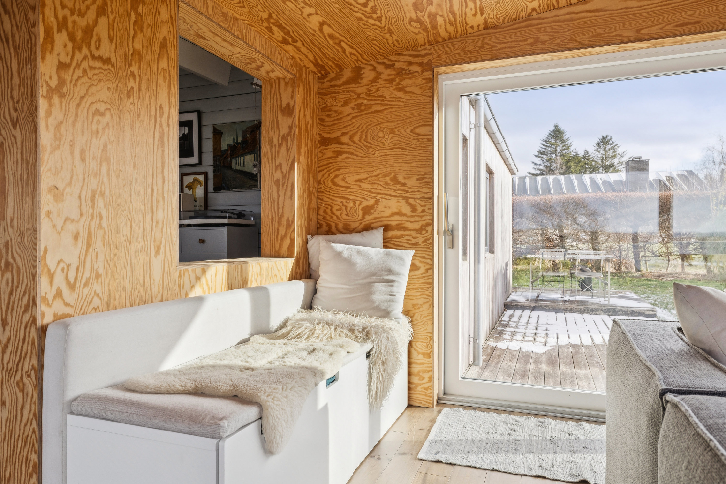 Fremhævet stue billede i fuldskærmstilstand. Billede af Mossøbrå 11, Vrold, 8660 Skanderborg