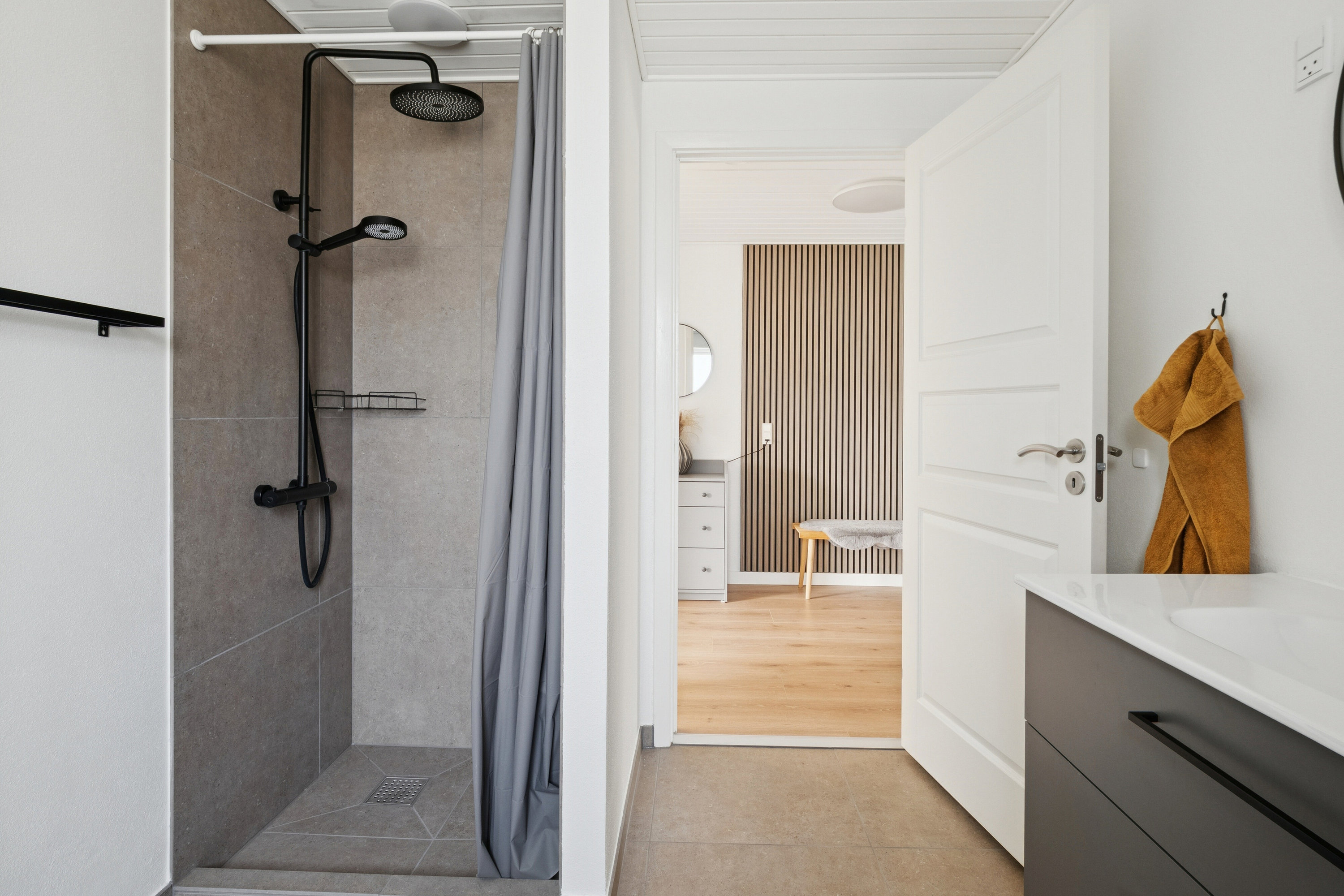 Fremhævet badeværelse billede i fuldskærmstilstand. Billede af Gyvelvej 54, 7700 Thisted