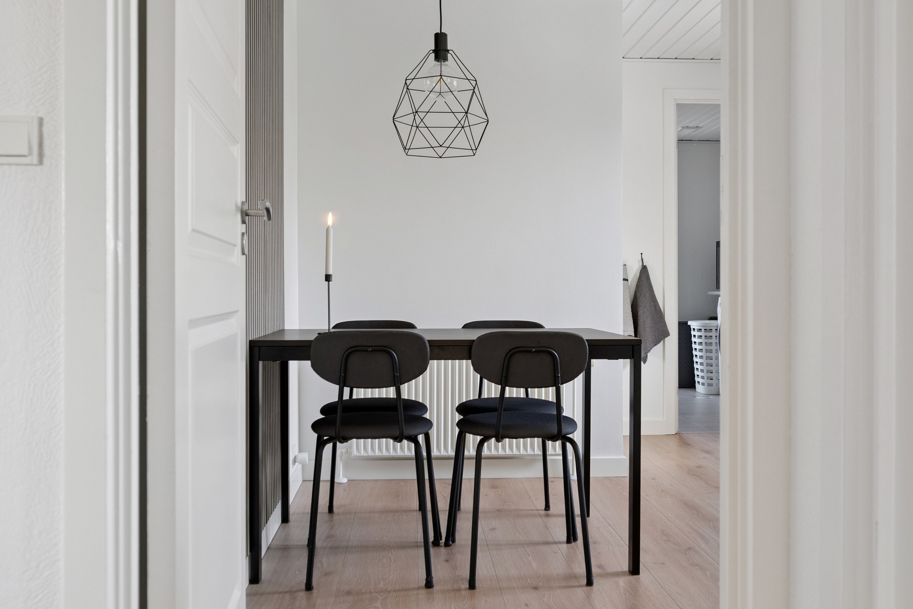 Fremhævet stue billede i fuldskærmstilstand. Billede af Gyvelvej 54, 7700 Thisted