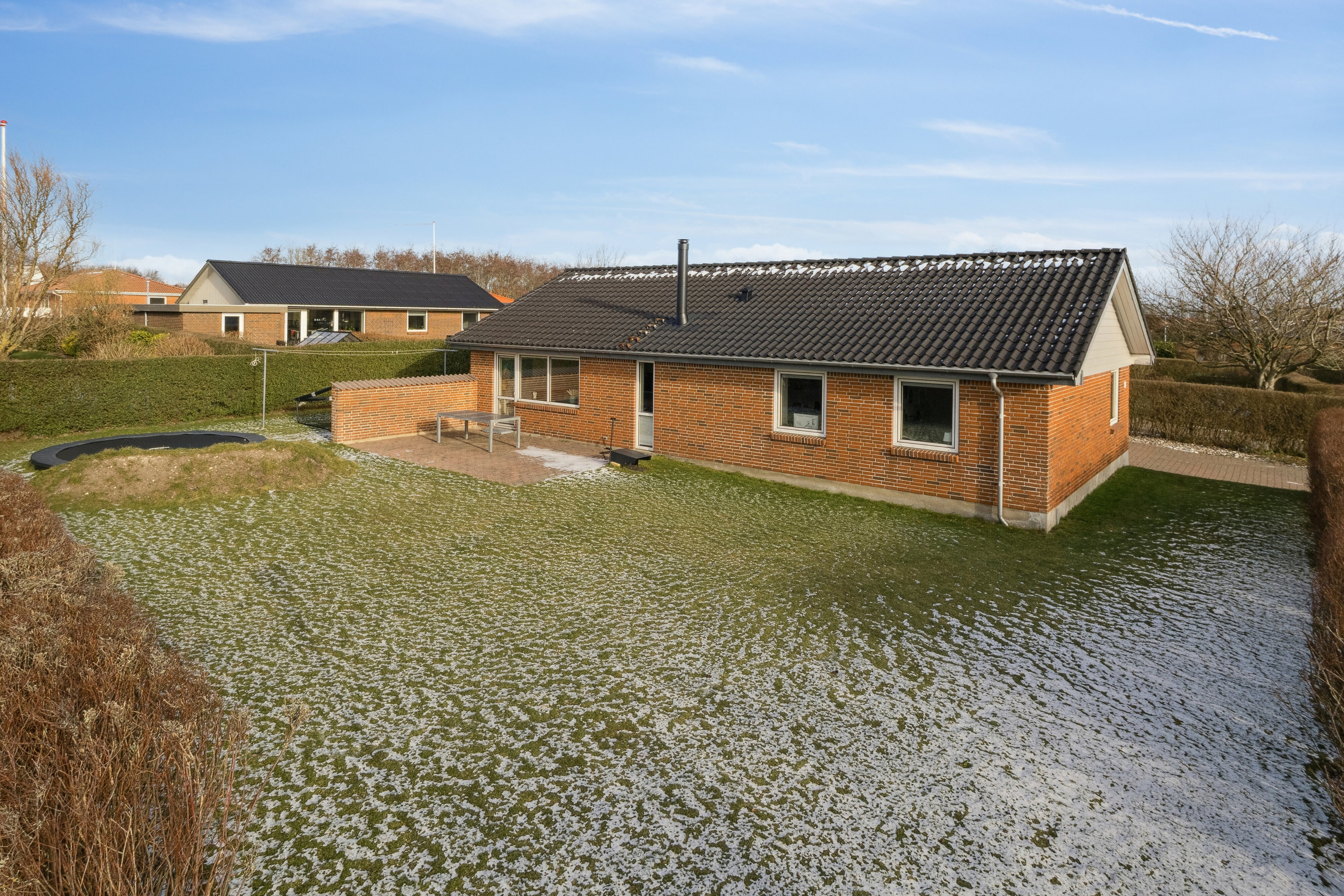 Fremhævet set fra haven billede i fuldskærmstilstand. Billede af Gyvelvej 54, 7700 Thisted