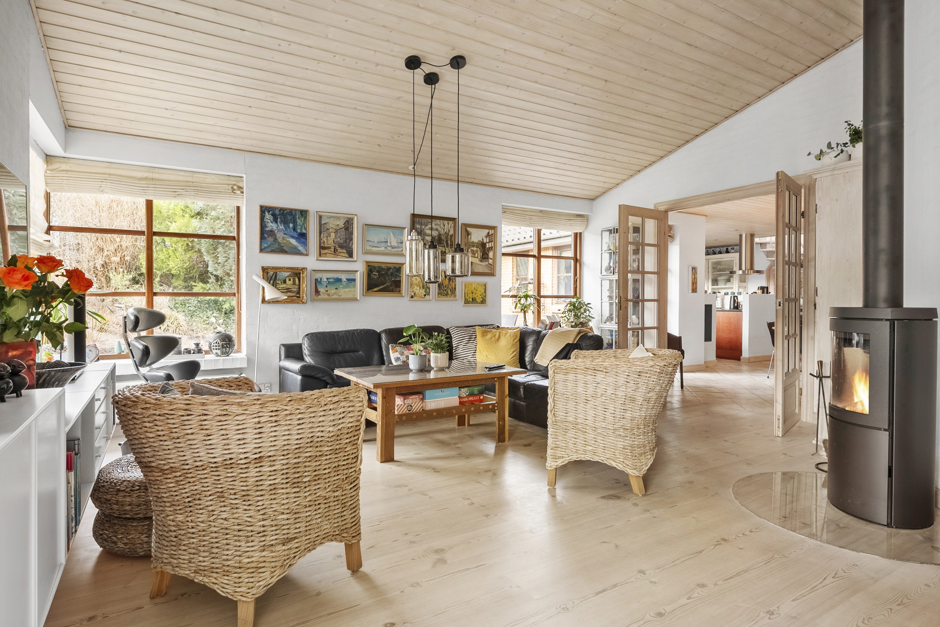 Fremhævet stue billede i fuldskærmstilstand. Billede af Saloparken 340, 8300 Odder