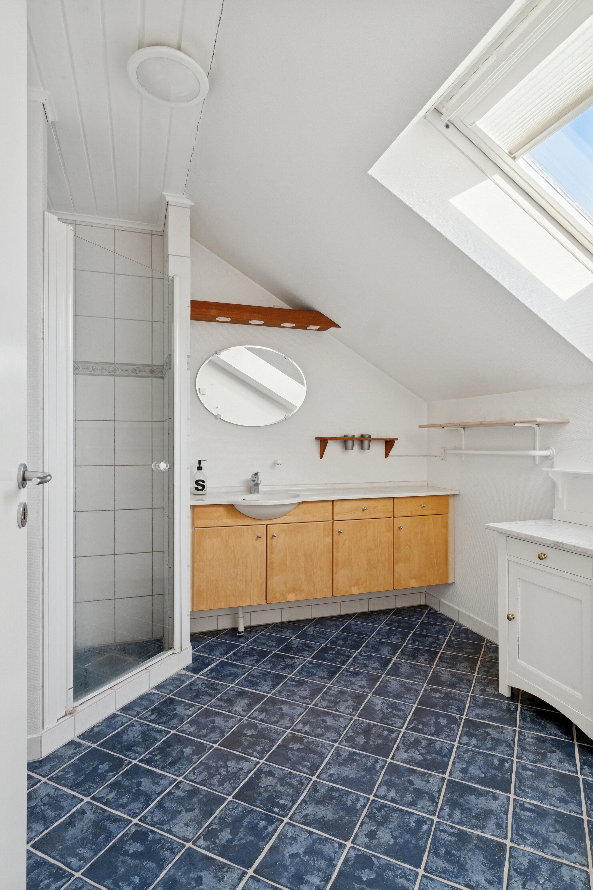 Fremhævet badeværelse billede i fuldskærmstilstand. Billede af Dokken 5, 4700 Næstved