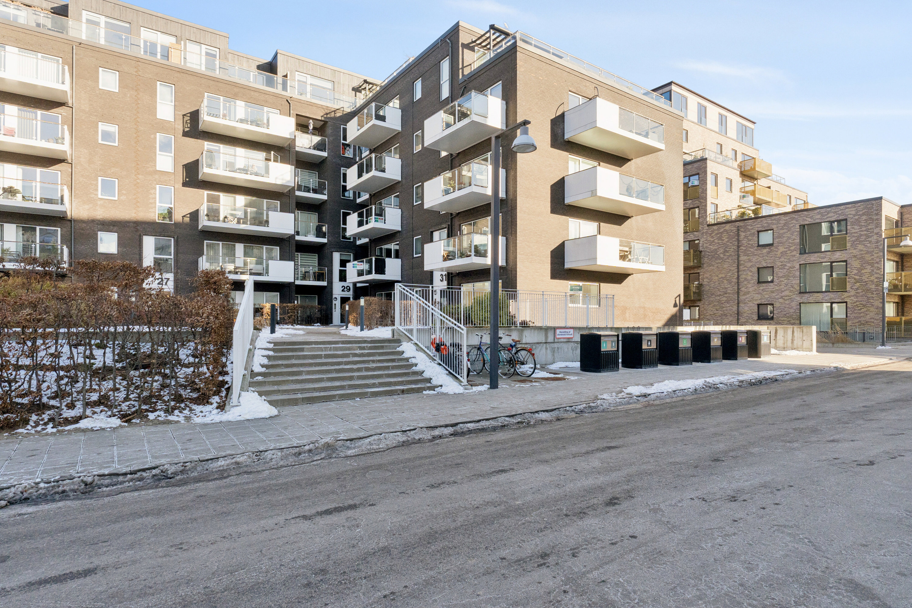 Fremhævet facade billede i fuldskærmstilstand. Billede af Kaffevej 31, 3. tv., 2610 Rødovre