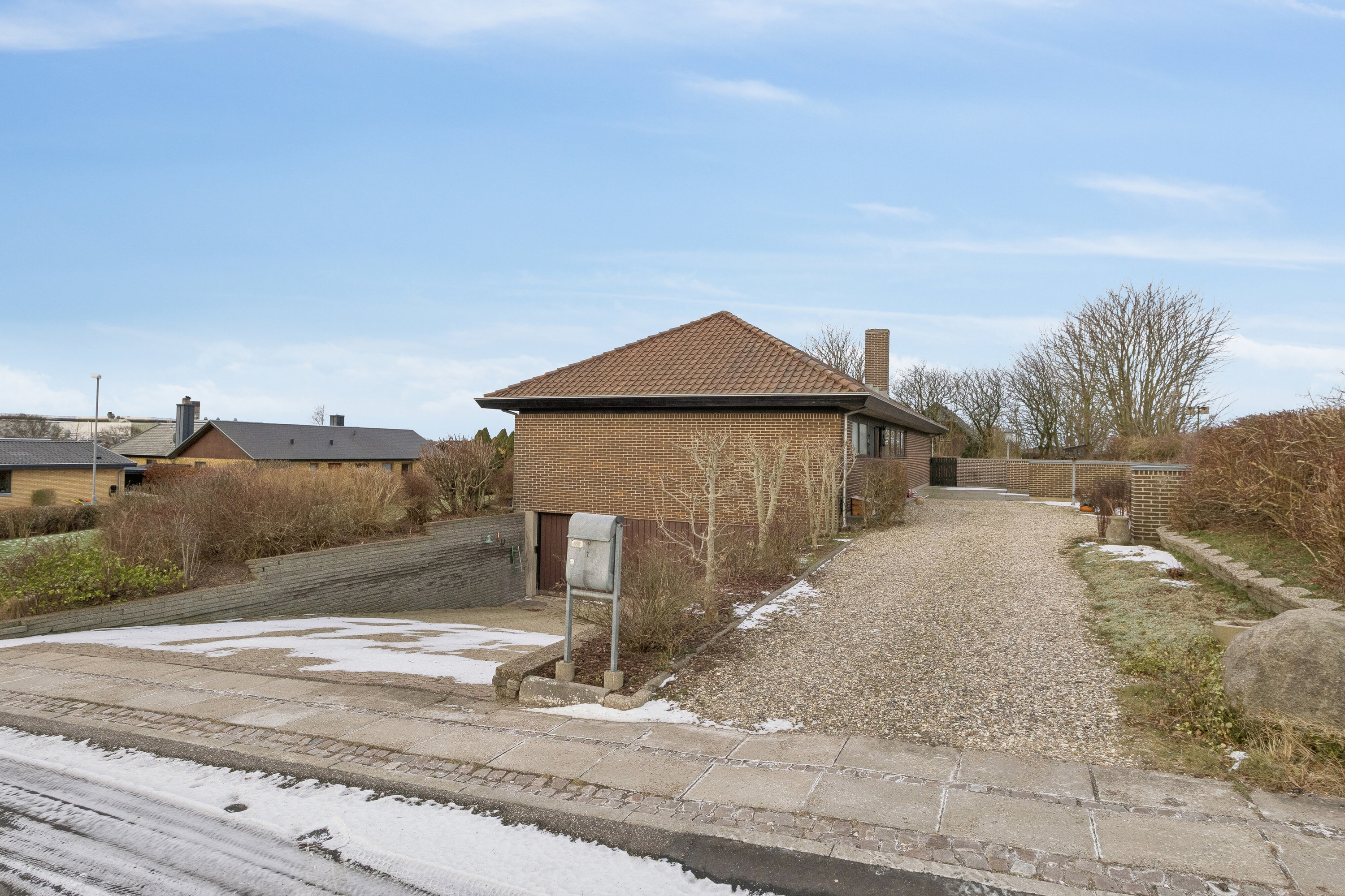 Fremhævet set fra vejen billede i fuldskærmstilstand. Billede af Svalgårdsvej 2, Sjørring, 7700 Thisted