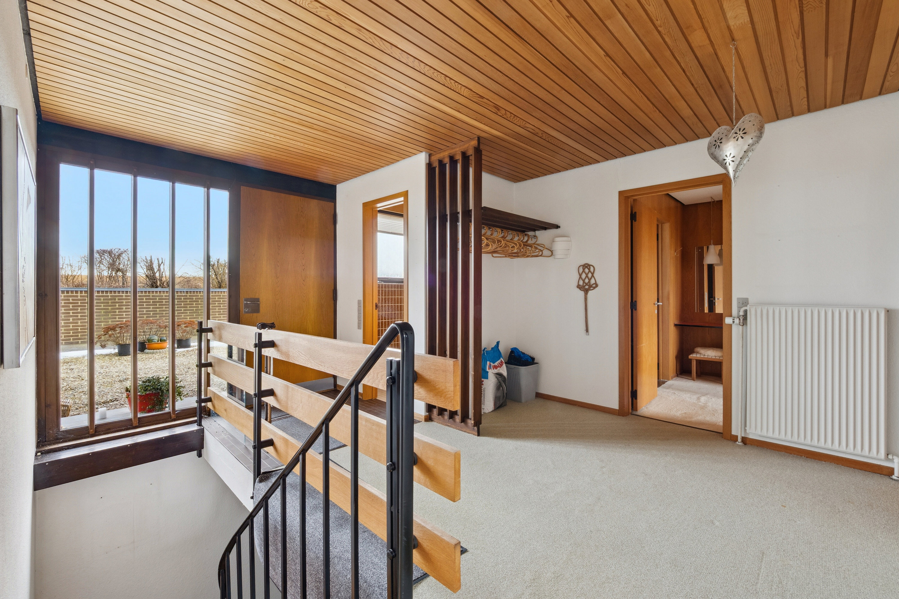 Fremhævet gang billede i fuldskærmstilstand. Billede af Svalgårdsvej 2, Sjørring, 7700 Thisted