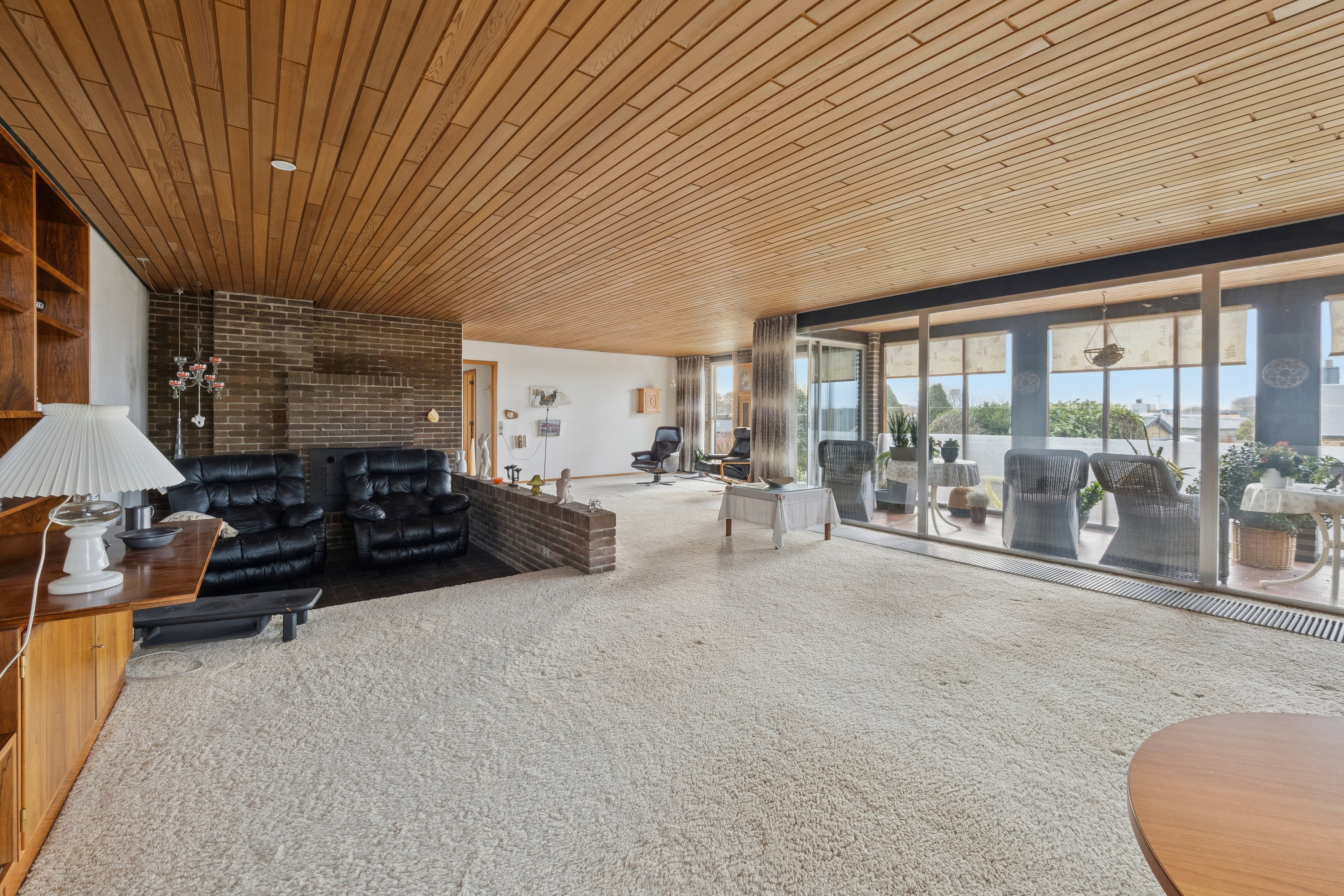 Fremhævet stue billede i fuldskærmstilstand. Billede af Svalgårdsvej 2, Sjørring, 7700 Thisted