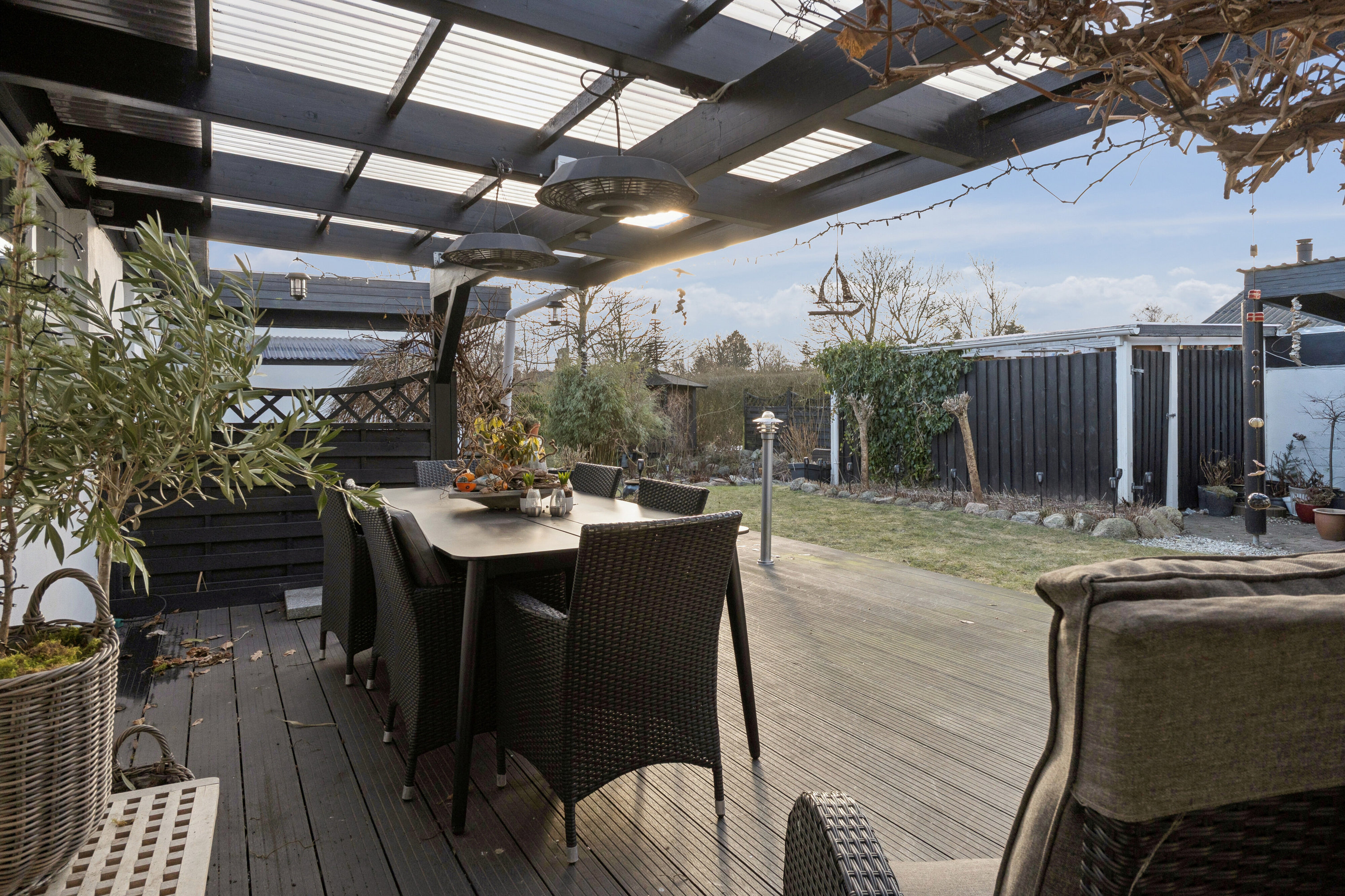 Fremhævet overdækket terrasse billede i fuldskærmstilstand. Billede af Ingersvej 14, 9800 Hjørring