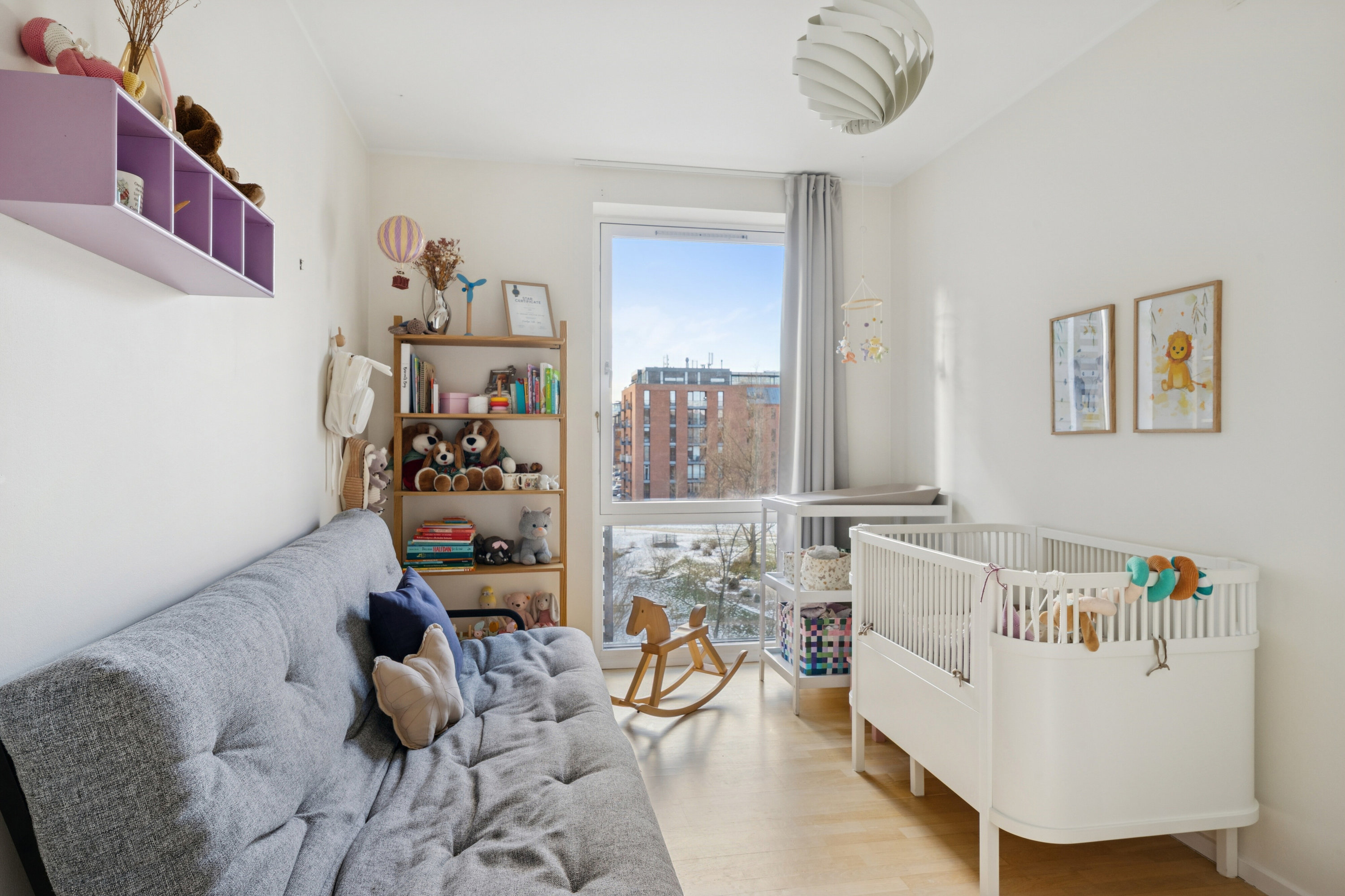 Fremhævet facade billede i fuldskærmstilstand. Billede af H.C. Hansens Gade 5, 3. tv., 2300 København S