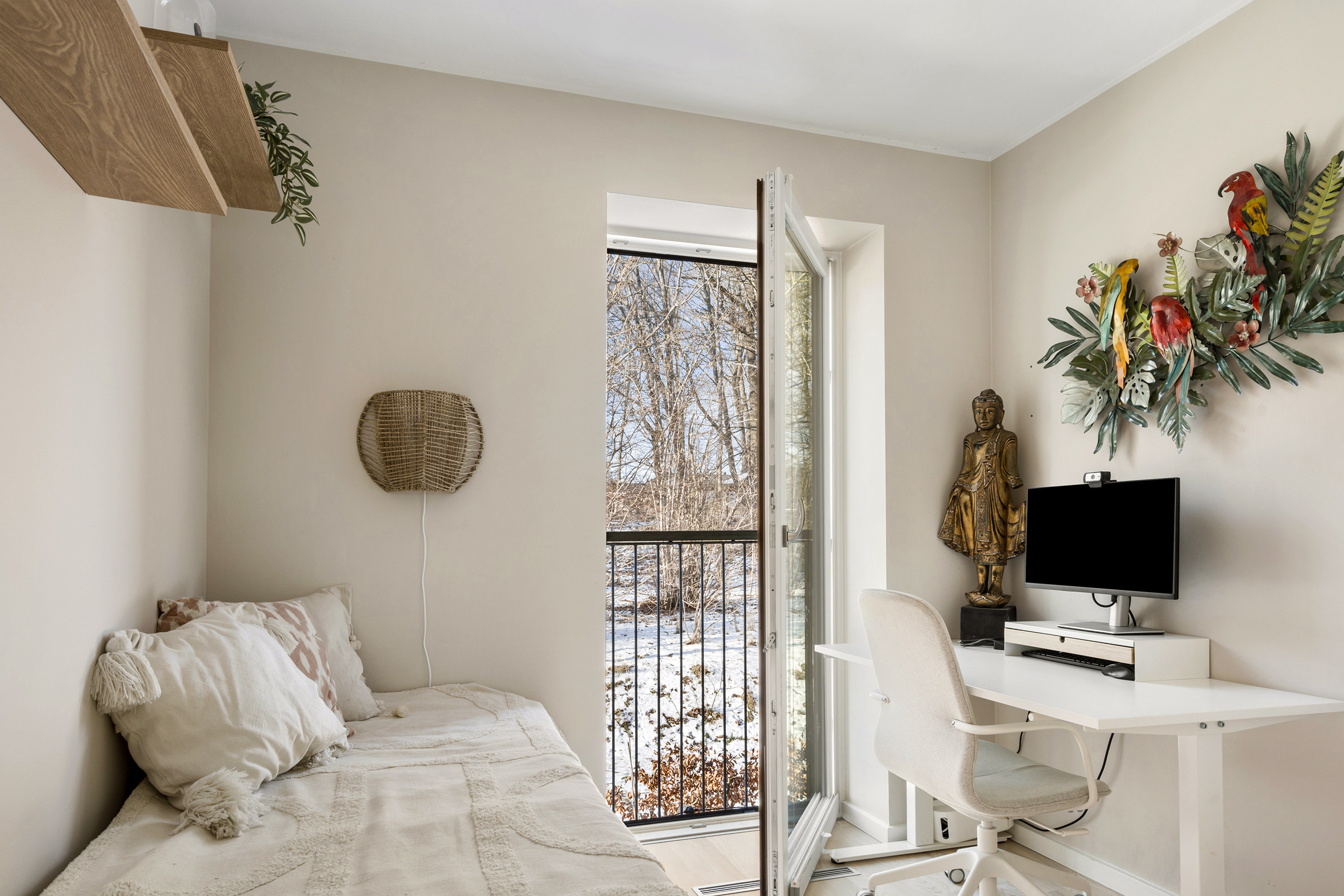 Fremhævet soveværelse billede i fuldskærmstilstand. Billede af Ralphs Vænge 19, 2950 Vedbæk