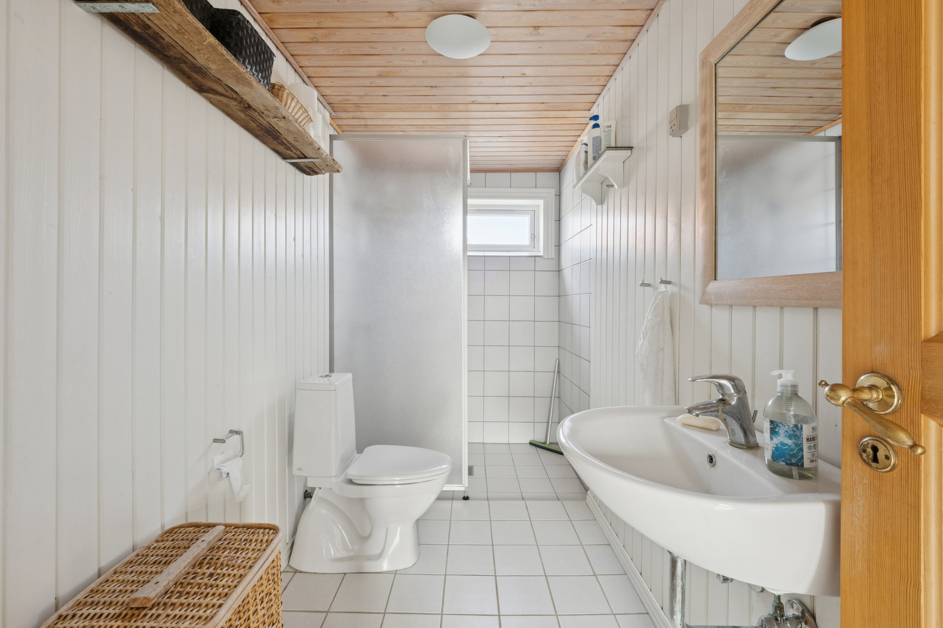 Fremhævet badeværelse billede i fuldskærmstilstand. Billede af Vesterhavsgade 47, Vorupør, 7700 Thisted