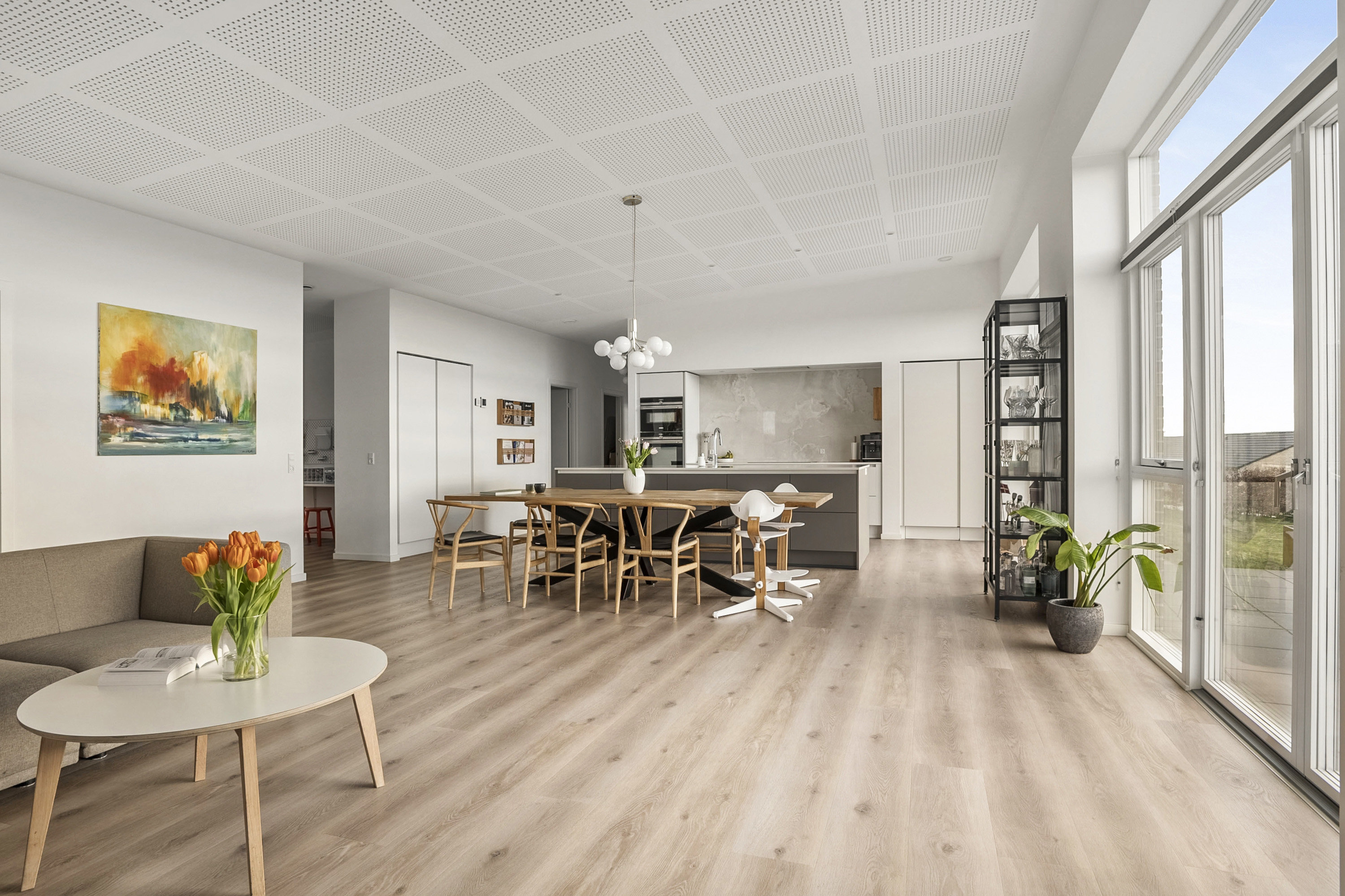 Fremhævet stue billede i fuldskærmstilstand. Billede af Renrosen 12, 8700 Horsens