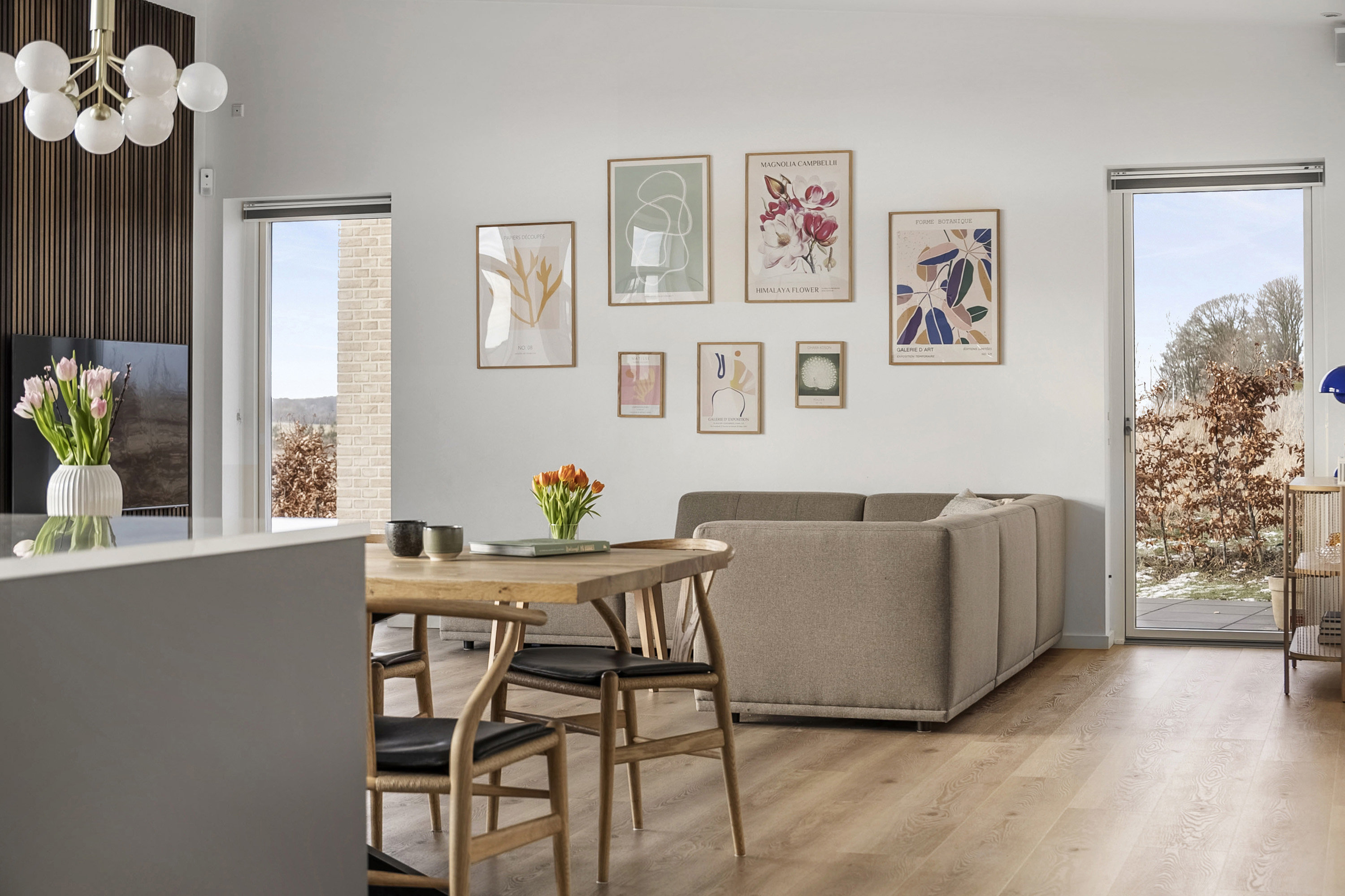 Fremhævet stue billede i fuldskærmstilstand. Billede af Renrosen 12, 8700 Horsens