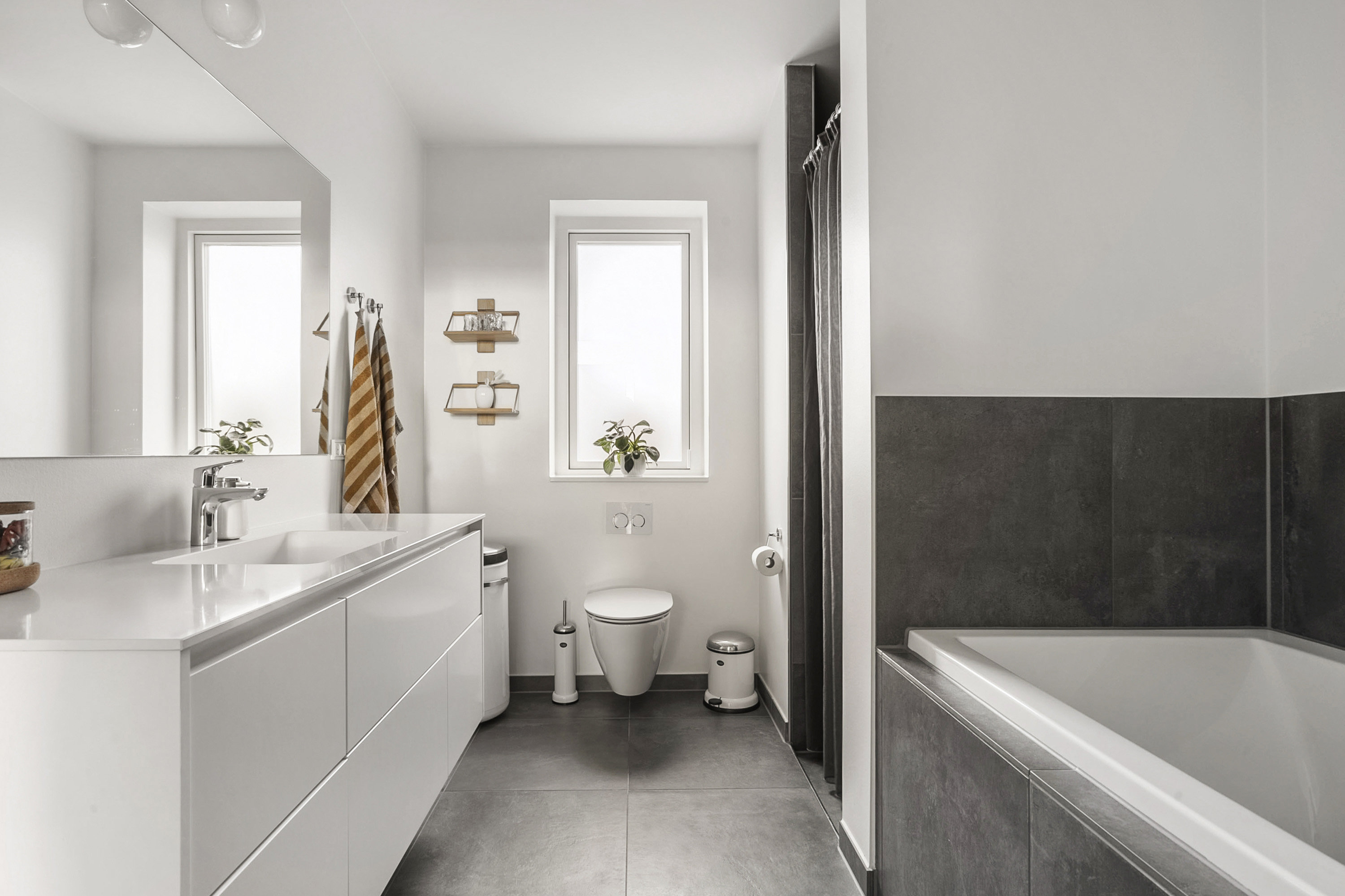 Fremhævet badeværelse billede i fuldskærmstilstand. Billede af Renrosen 12, 8700 Horsens