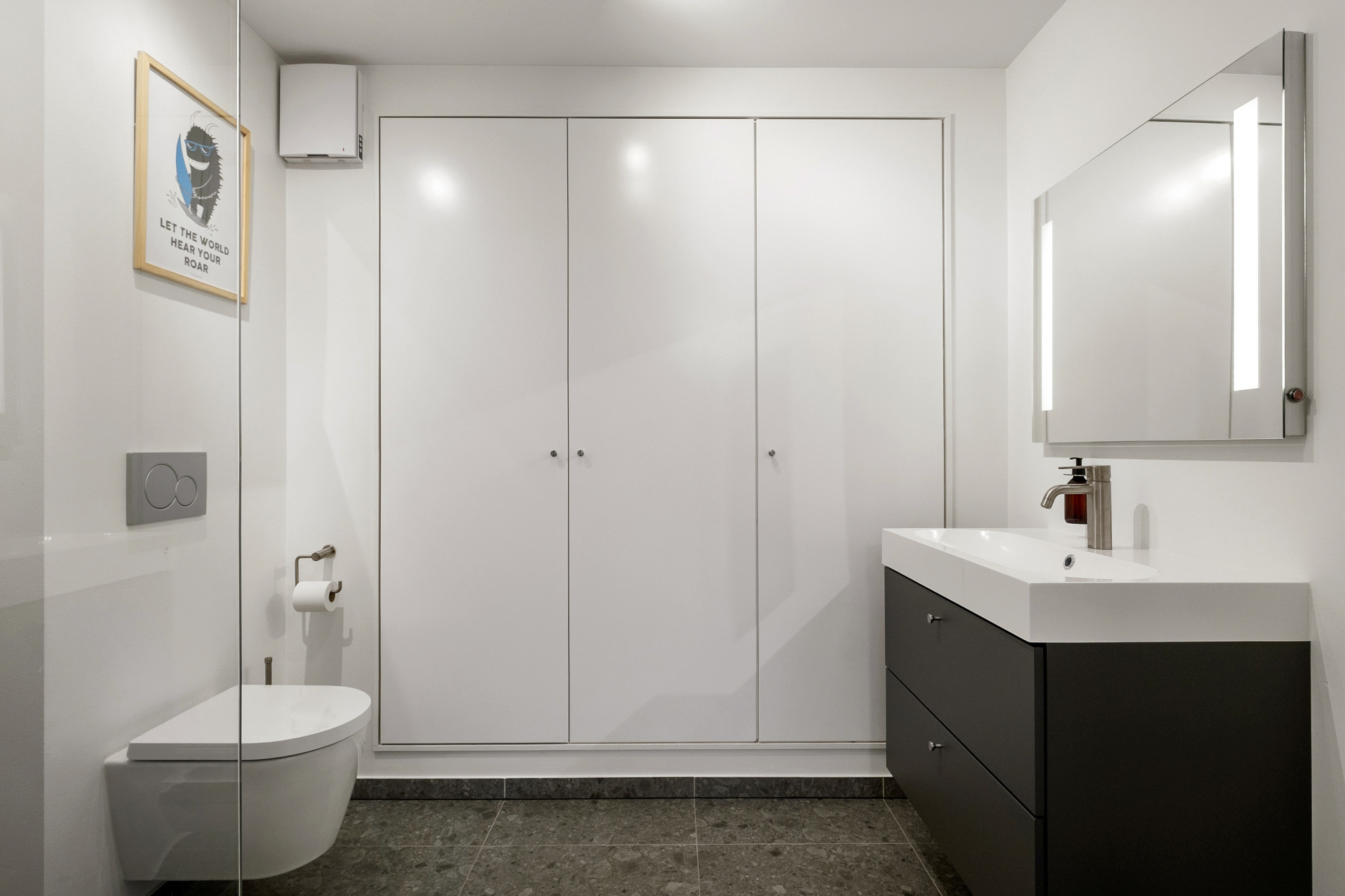 Fremhævet badeværelse billede i fuldskærmstilstand. Billede af Ligustervangen 112, 3450 Allerød