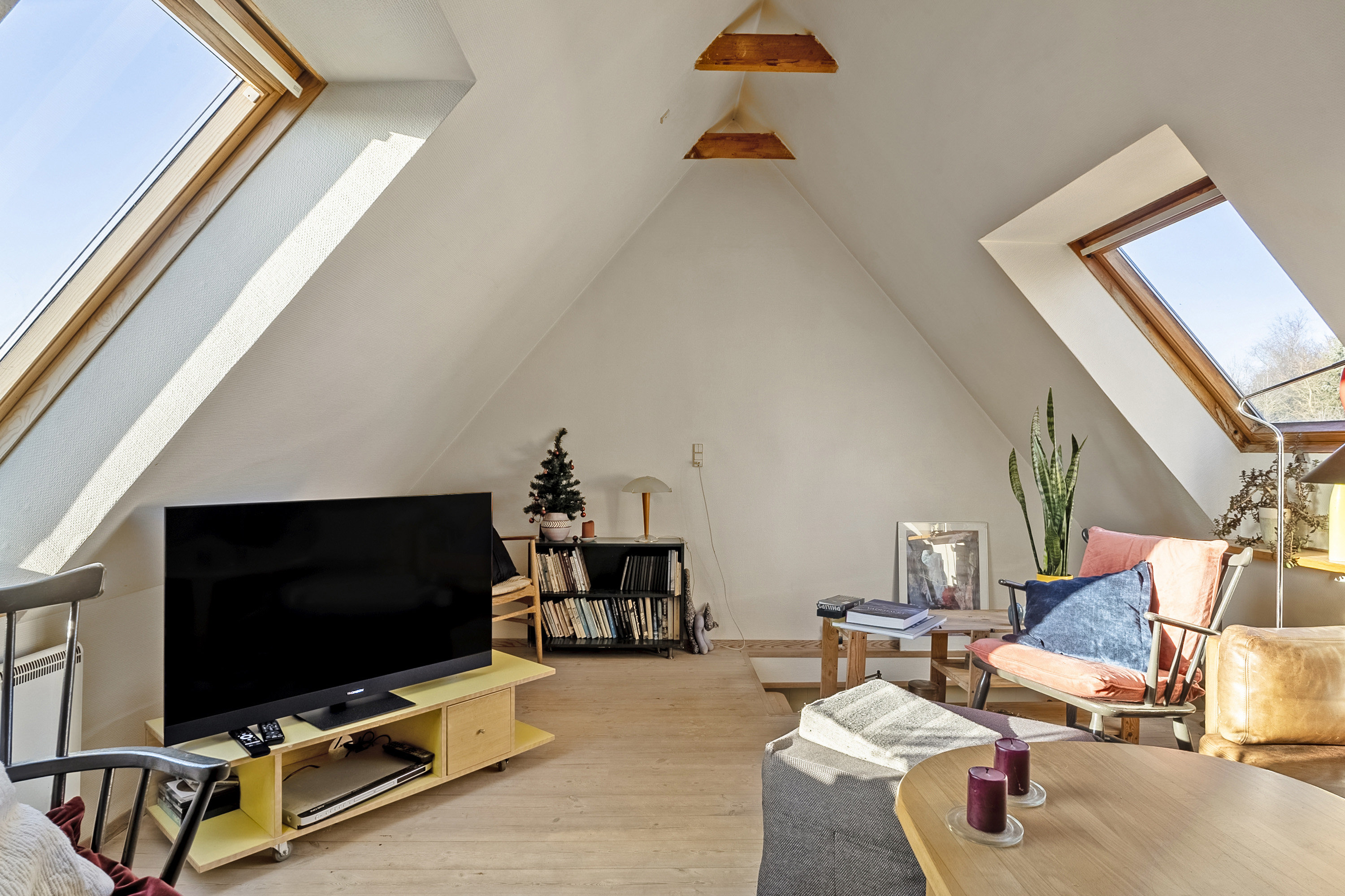 Fremhævet stue billede i fuldskærmstilstand. Billede af Sattrupvej 29, Sattrup, 8752 Østbirk