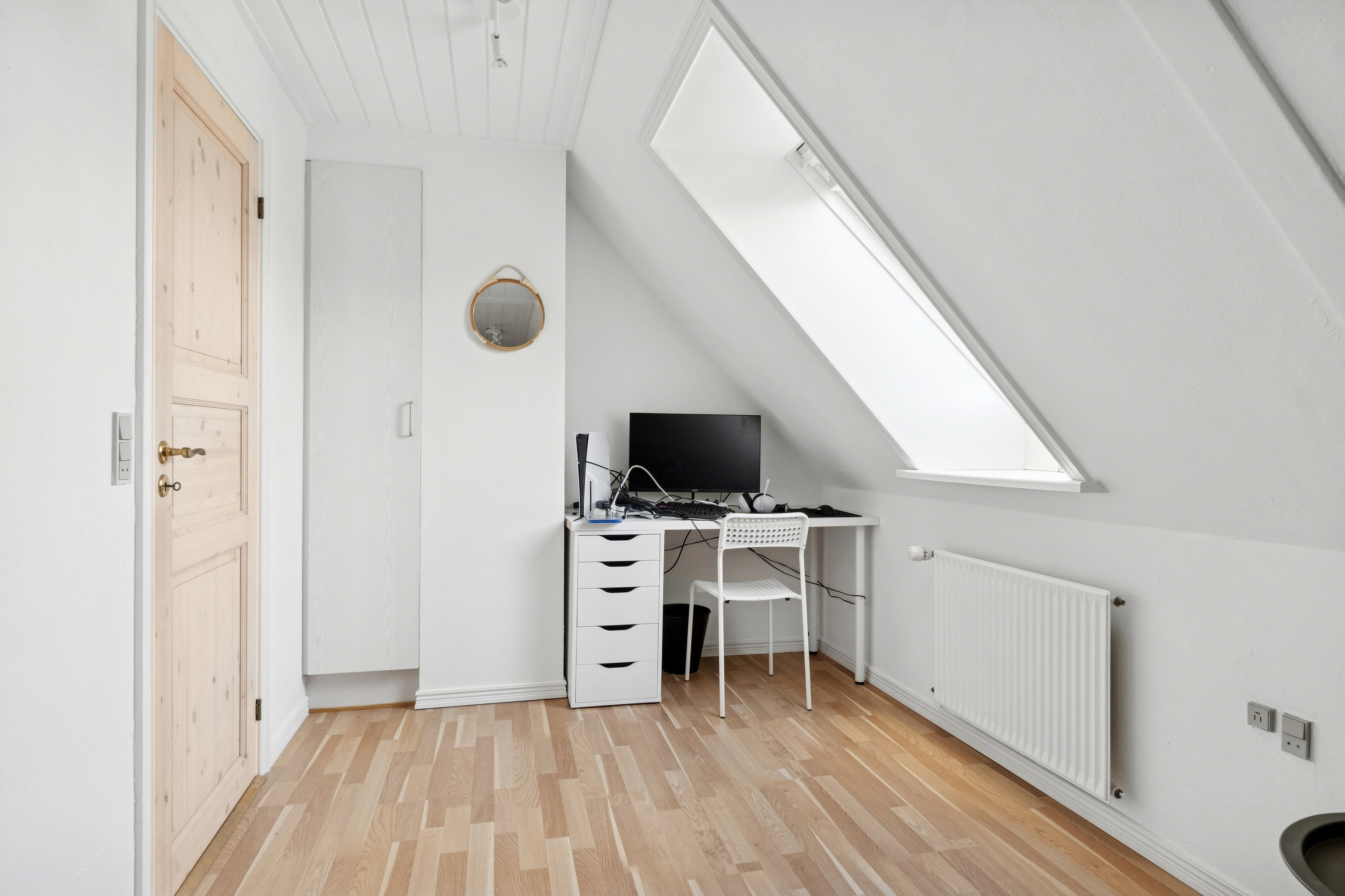 Fremhævet værelse billede i fuldskærmstilstand. Billede af Ålborgvej 202, 9800 Hjørring