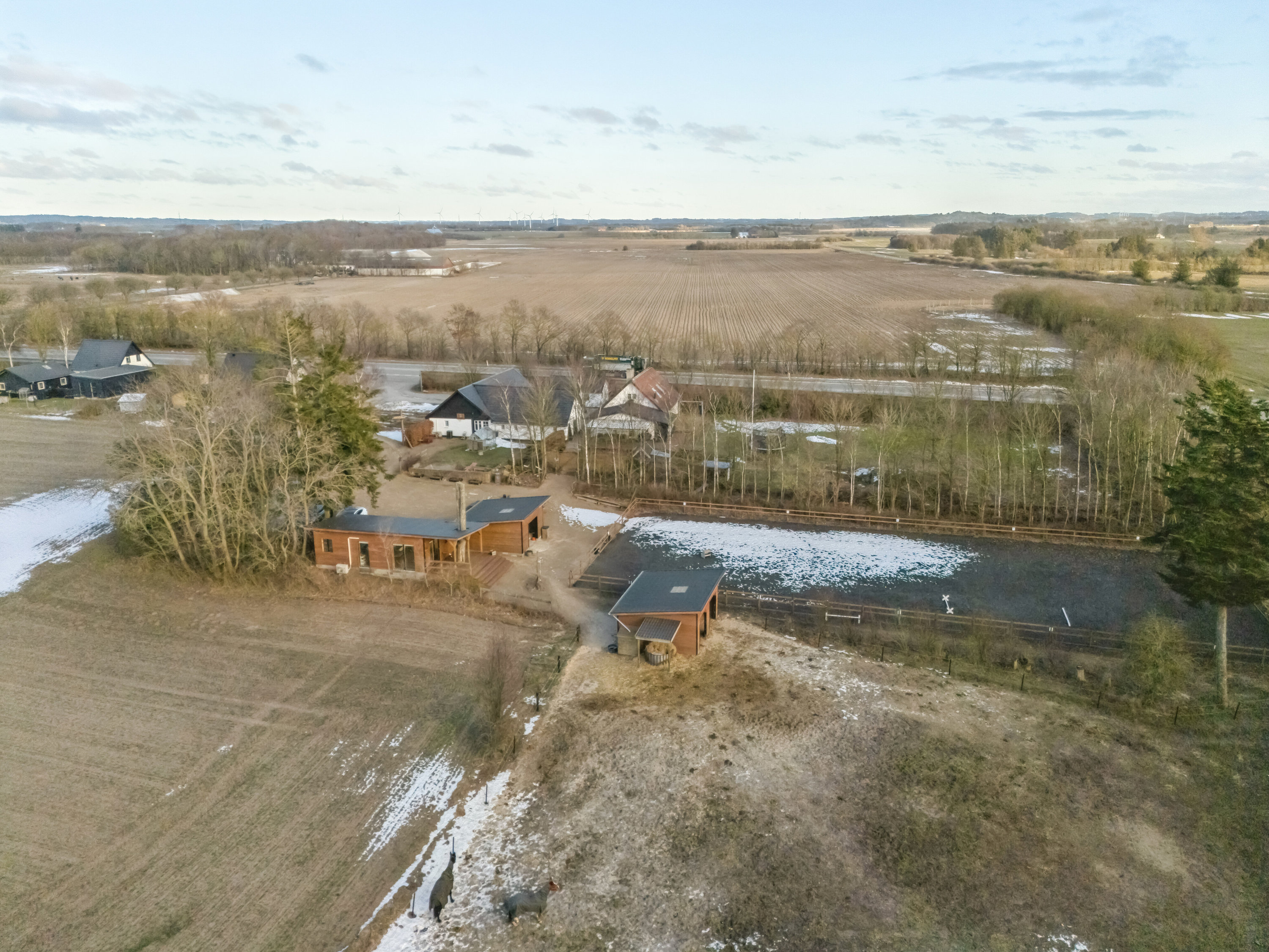 Fremhævet luftfoto billede i fuldskærmstilstand. Billede af Ålborgvej 202, 9800 Hjørring