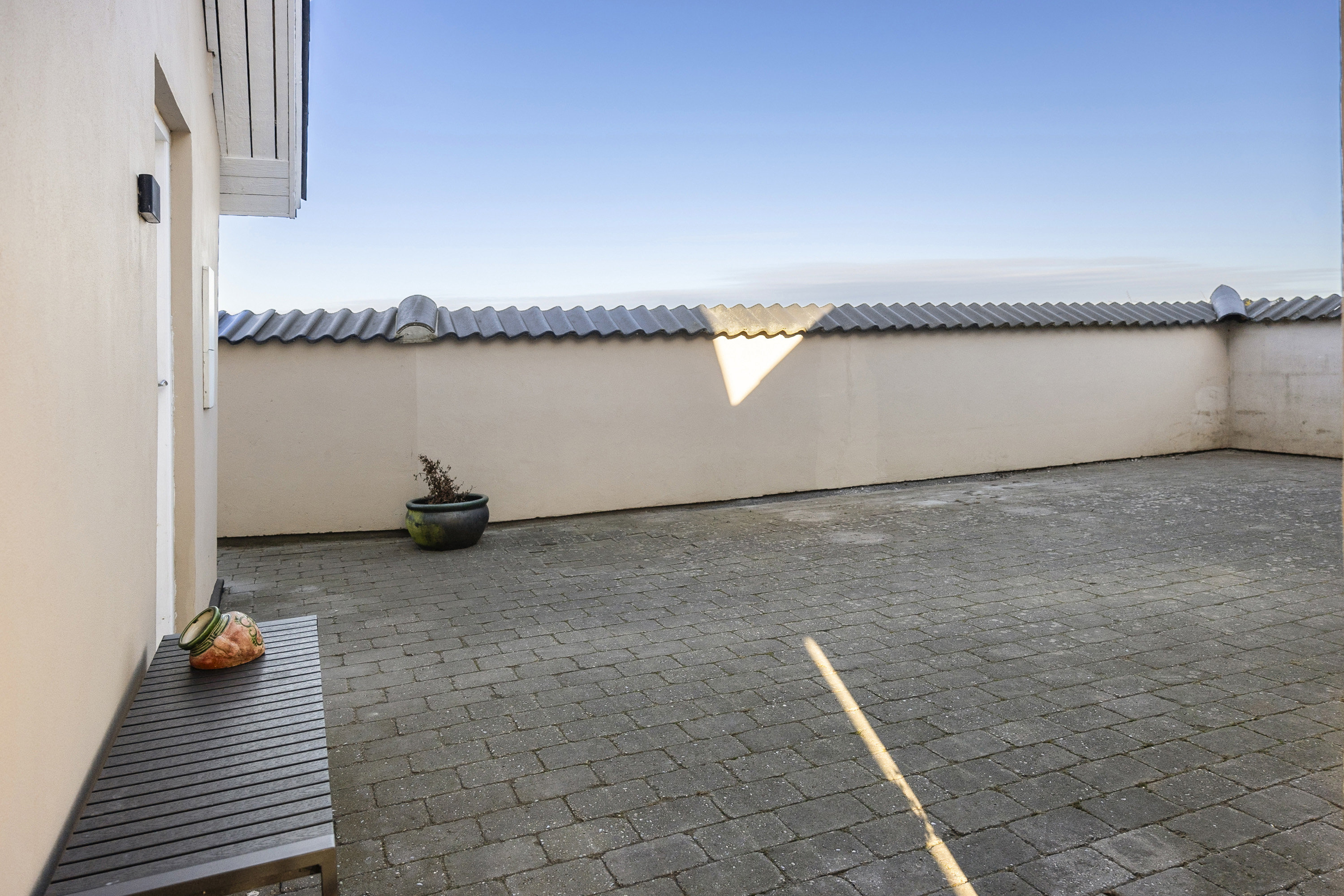 Fremhævet ejendommen billede i fuldskærmstilstand. Billede af Kirkedalsvej 1, Rårup, 7130 Juelsminde