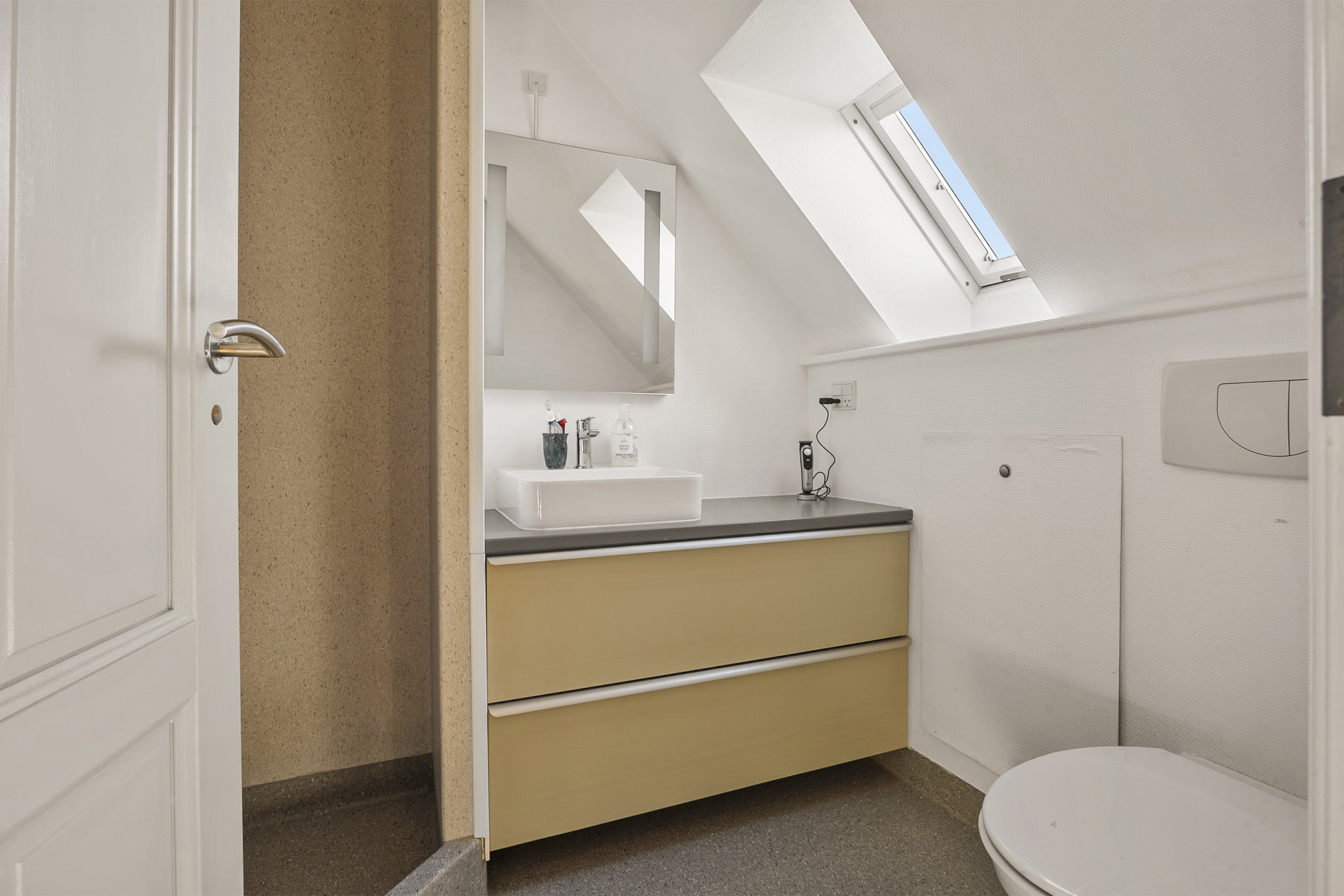 Fremhævet badeværelse billede i fuldskærmstilstand. Billede af Kirkedalsvej 1, Rårup, 7130 Juelsminde