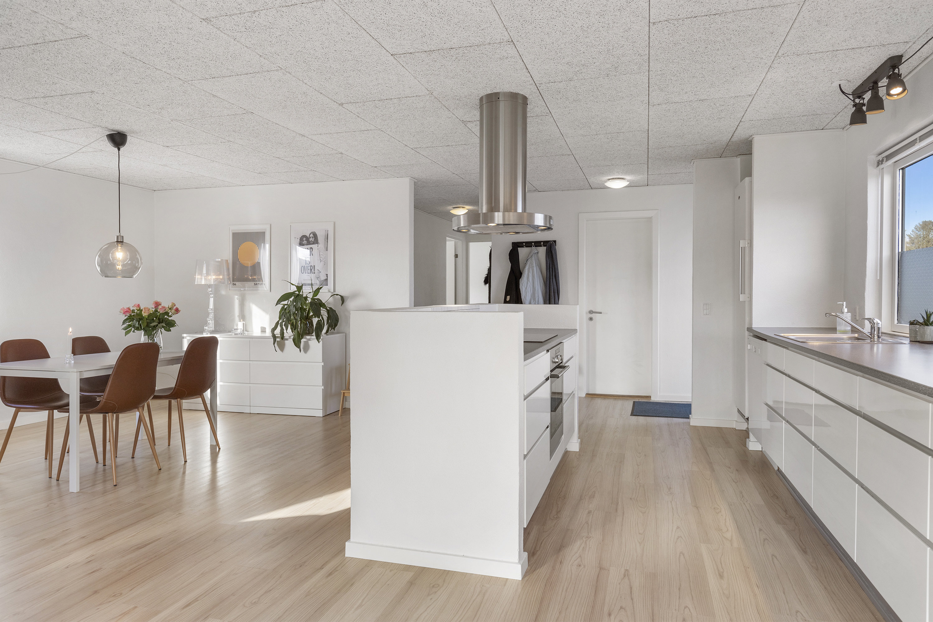 Fremhævet køkken billede i fuldskærmstilstand. Billede af Lindevej 15, 9620 Aalestrup