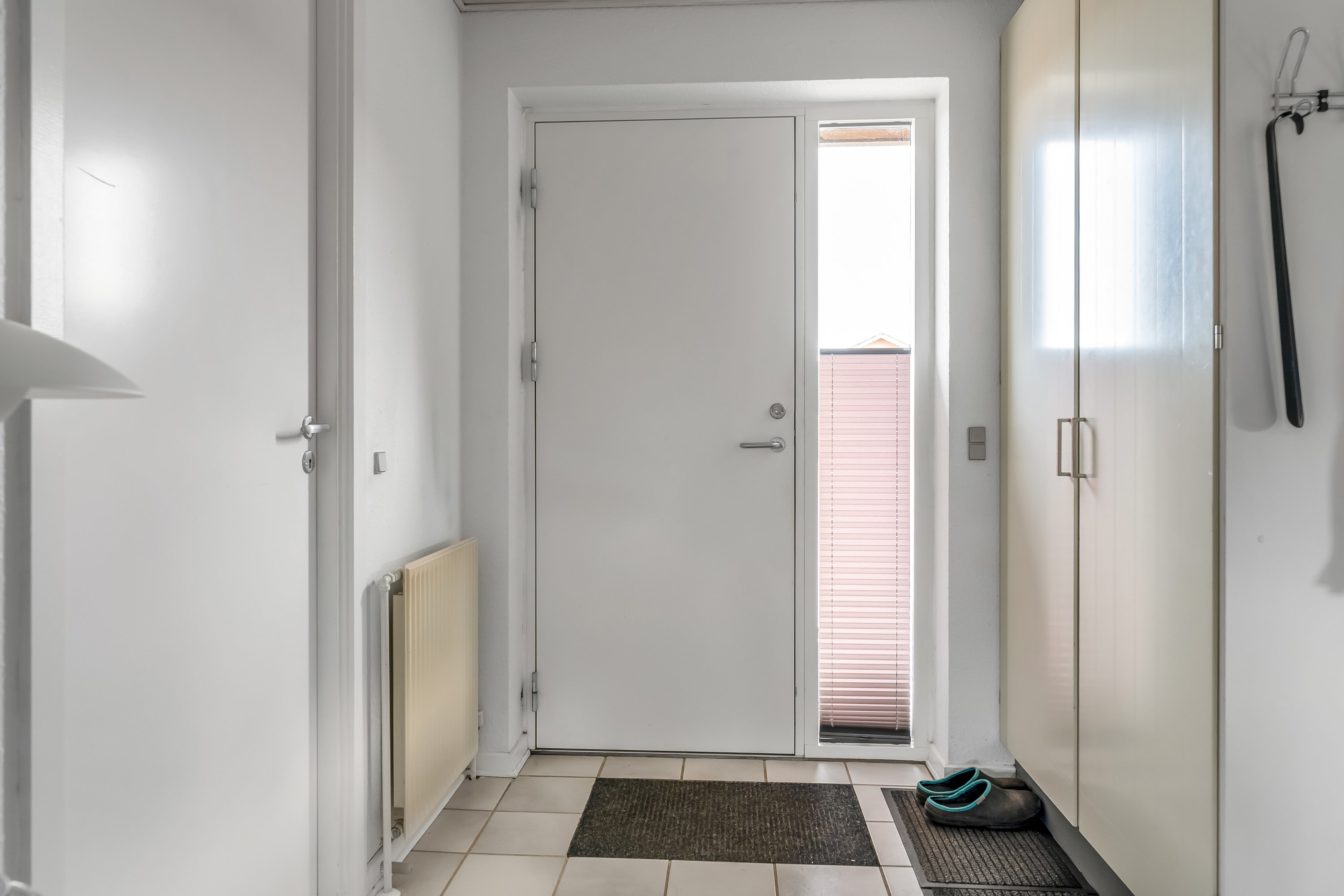 Fremhævet entré billede i fuldskærmstilstand. Billede af Rønne Alle 316, 7451 Sunds