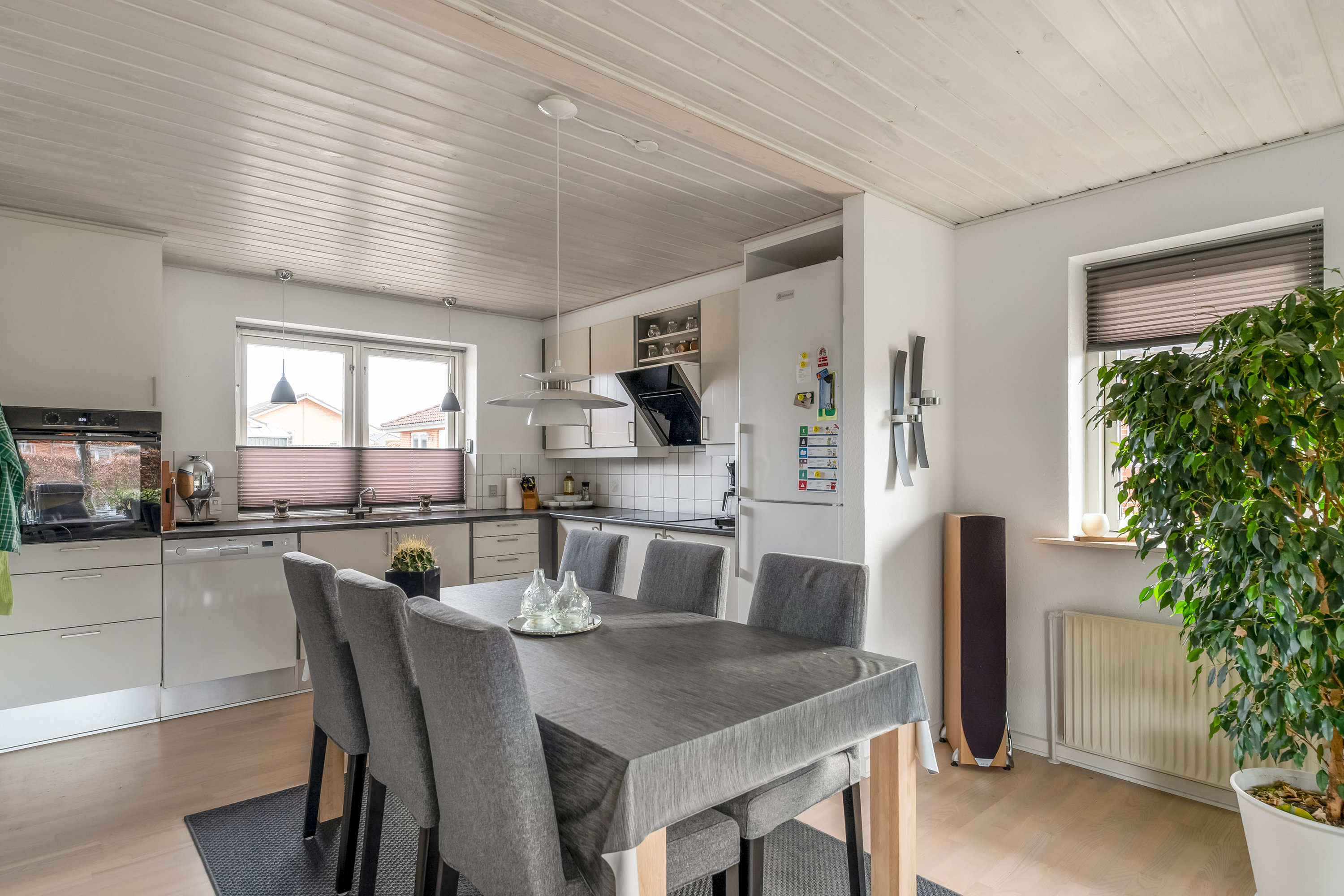 Fremhævet køkken alrum billede i fuldskærmstilstand. Billede af Rønne Alle 316, 7451 Sunds