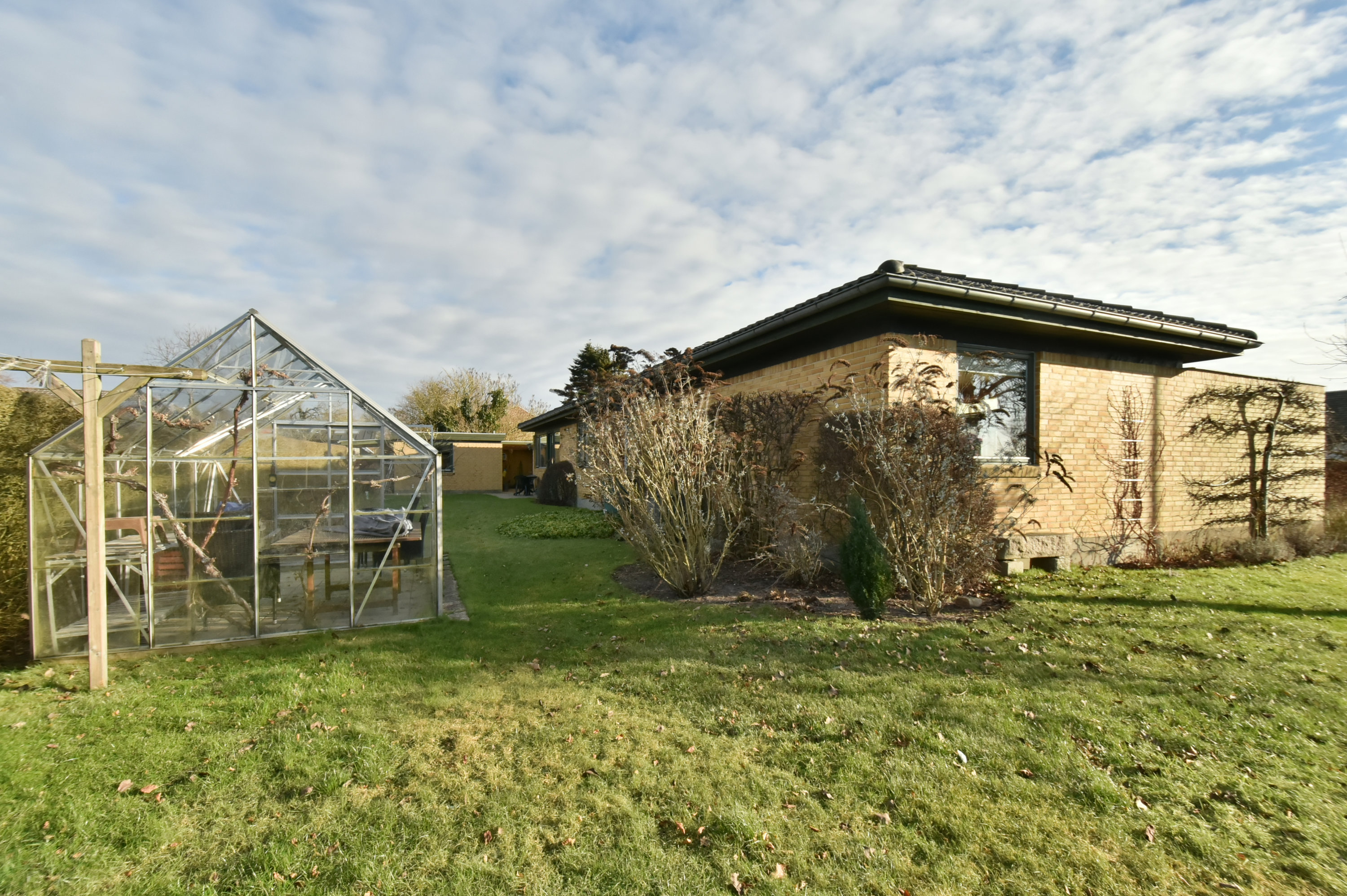 Fremhævet ejendommen billede i fuldskærmstilstand. Billede af Blomstertoften 43, Tjørring, 7400 Herning