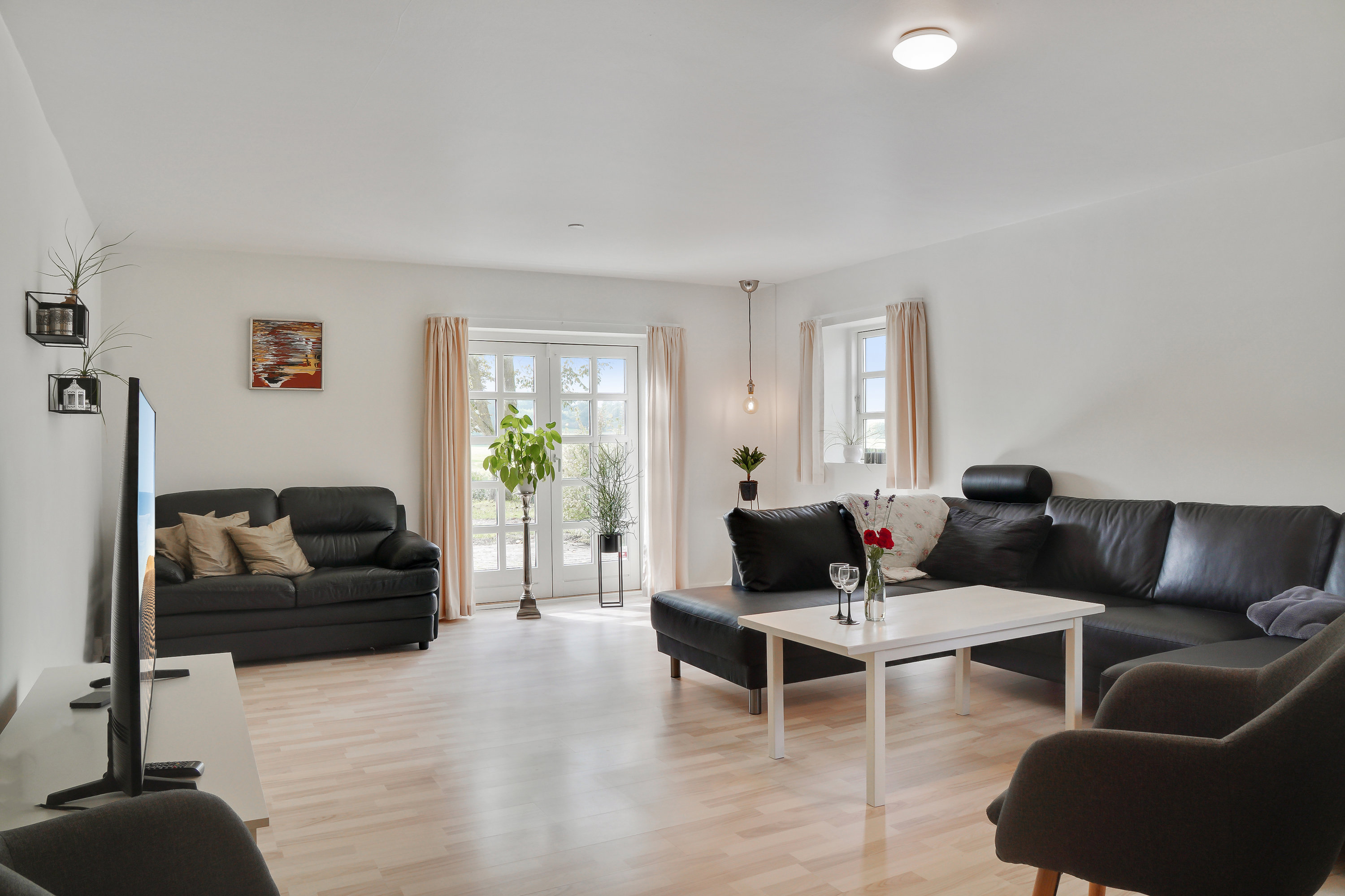 Fremhævet  billede i fuldskærmstilstand. Billede af Sandholtvej 45, Sh Lyndelse, 5672 Broby