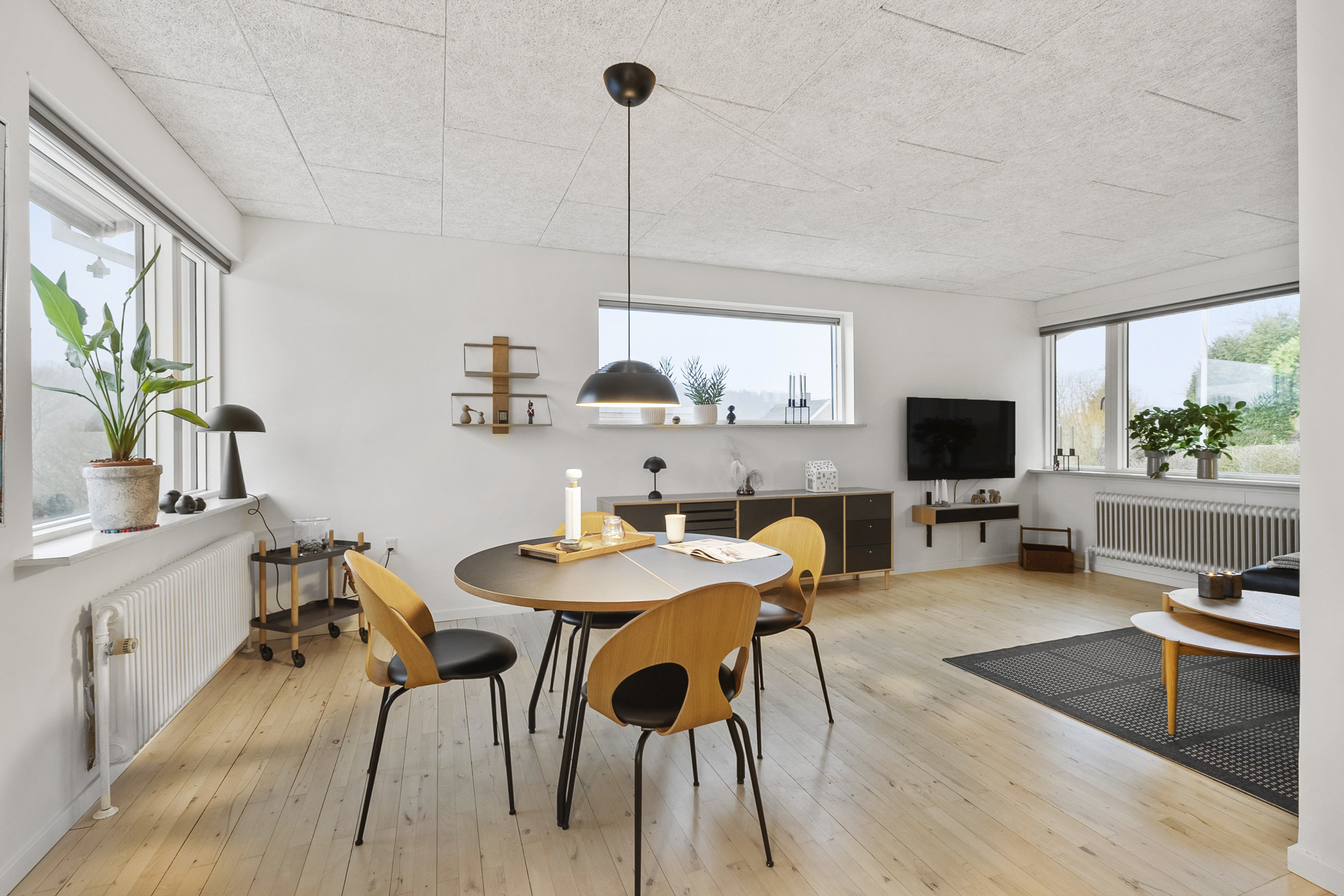 Fremhævet spisekøkken billede i fuldskærmstilstand. Billede af Løgumklostervej 168, 6200 Aabenraa