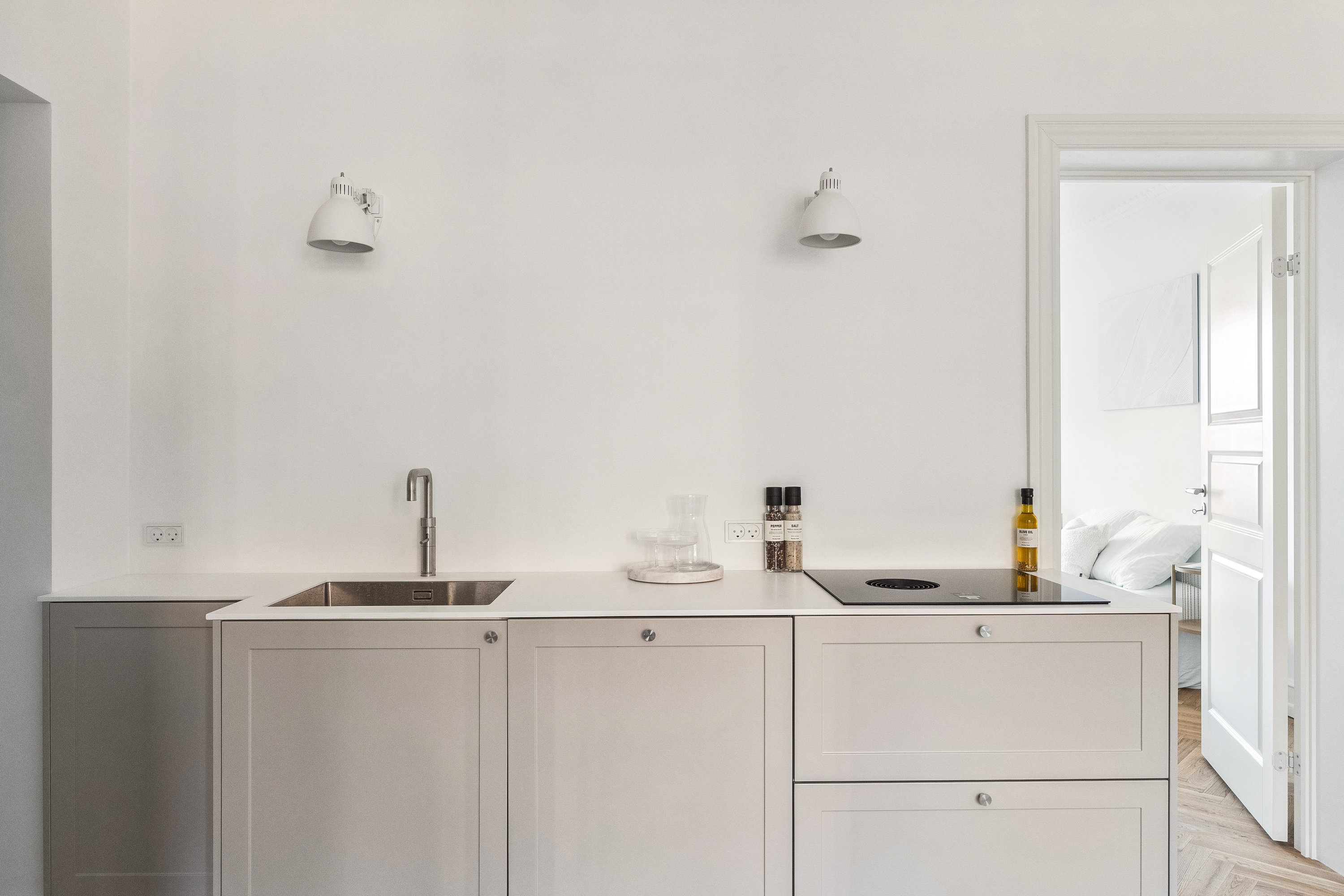 Fremhævet køkken billede i fuldskærmstilstand. Billede af Lange-Müllers Gade 25, 3. th., 2100 København Ø