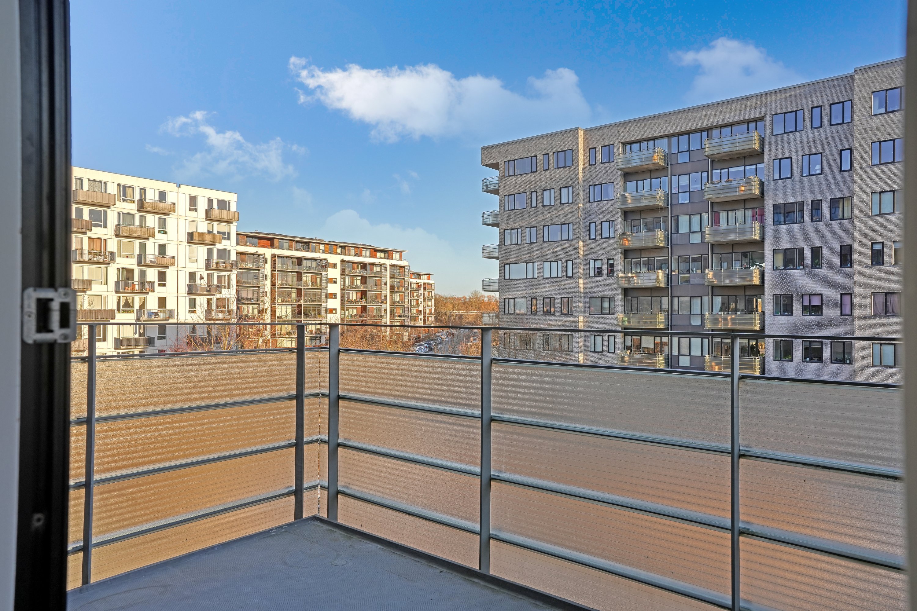 Fremhævet altan billede i fuldskærmstilstand. Billede af Gyngemose Parkvej 12, 2. th., 2860 Søborg