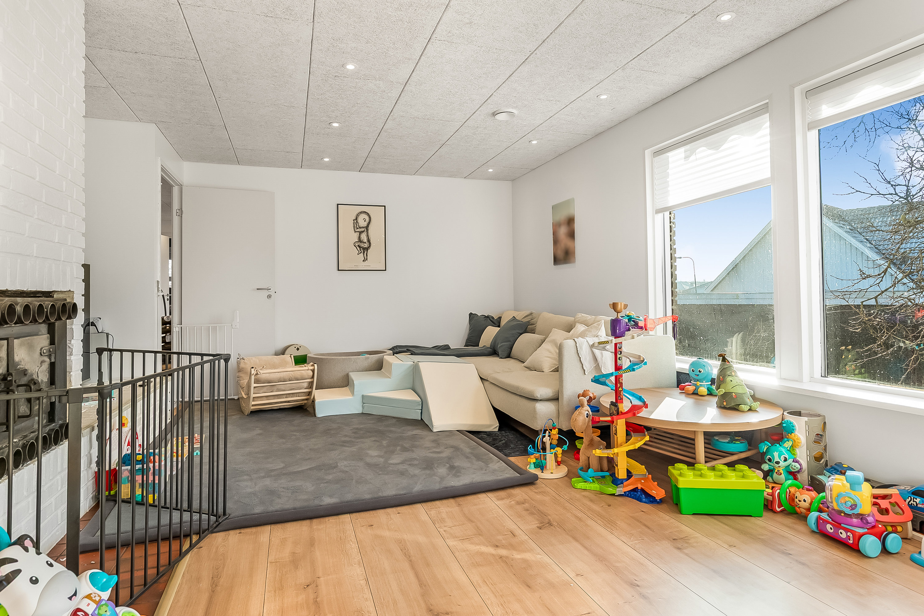 Fremhævet stue billede i fuldskærmstilstand. Billede af Bjerrevænget 16, Brejning, 7080 Børkop