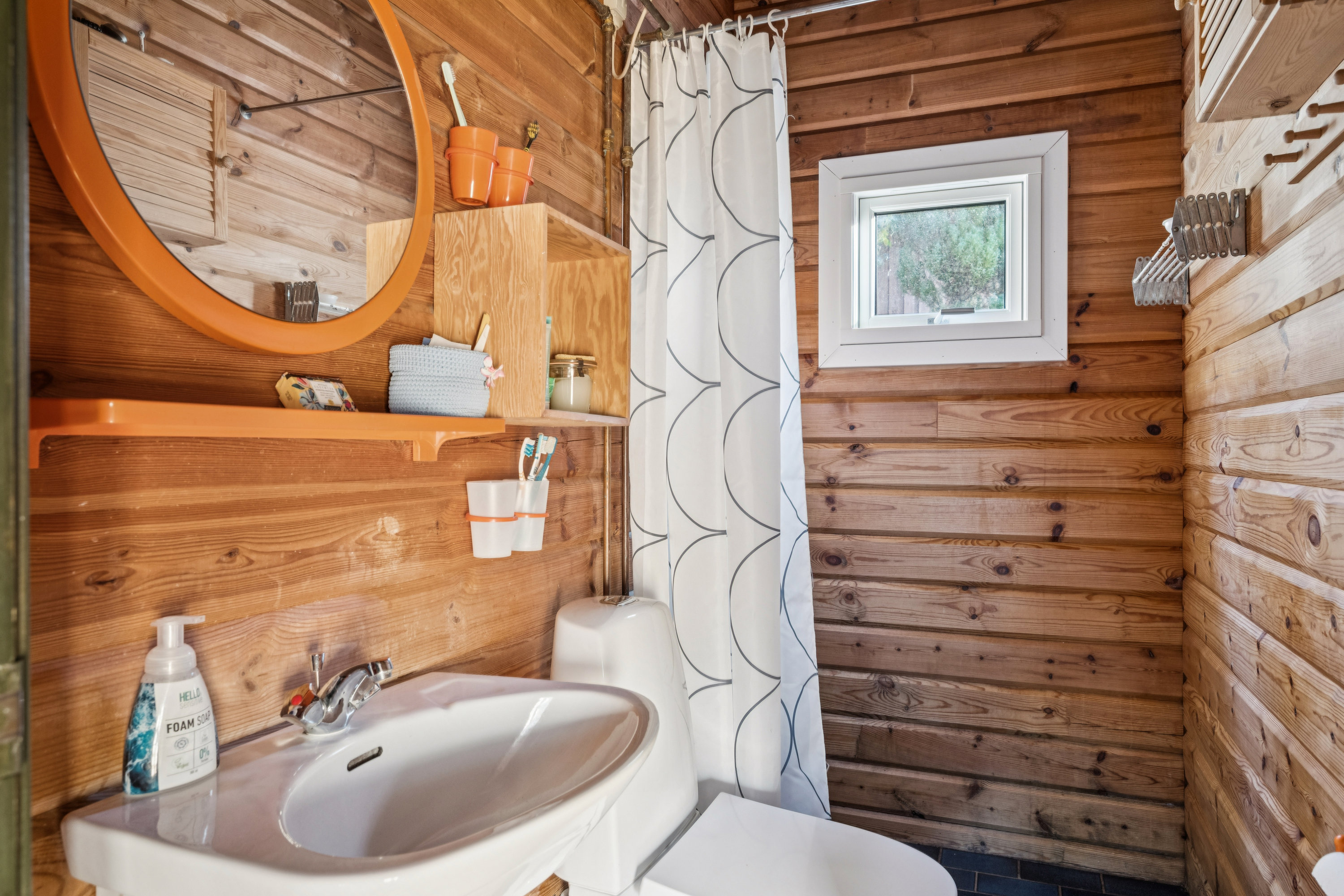 Fremhævet badeværelse billede i fuldskærmstilstand. Billede af Junivej 8, Handrup, 8400 Ebeltoft