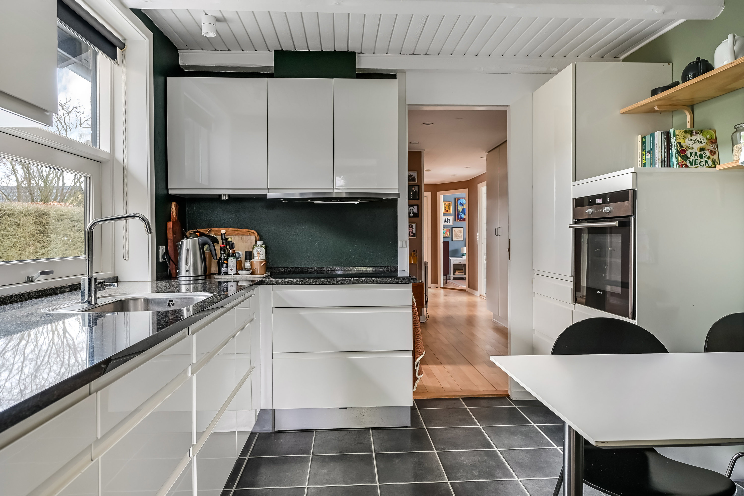 Fremhævet køkken billede i fuldskærmstilstand. Billede af Snerlevej 4, 6710 Esbjerg V