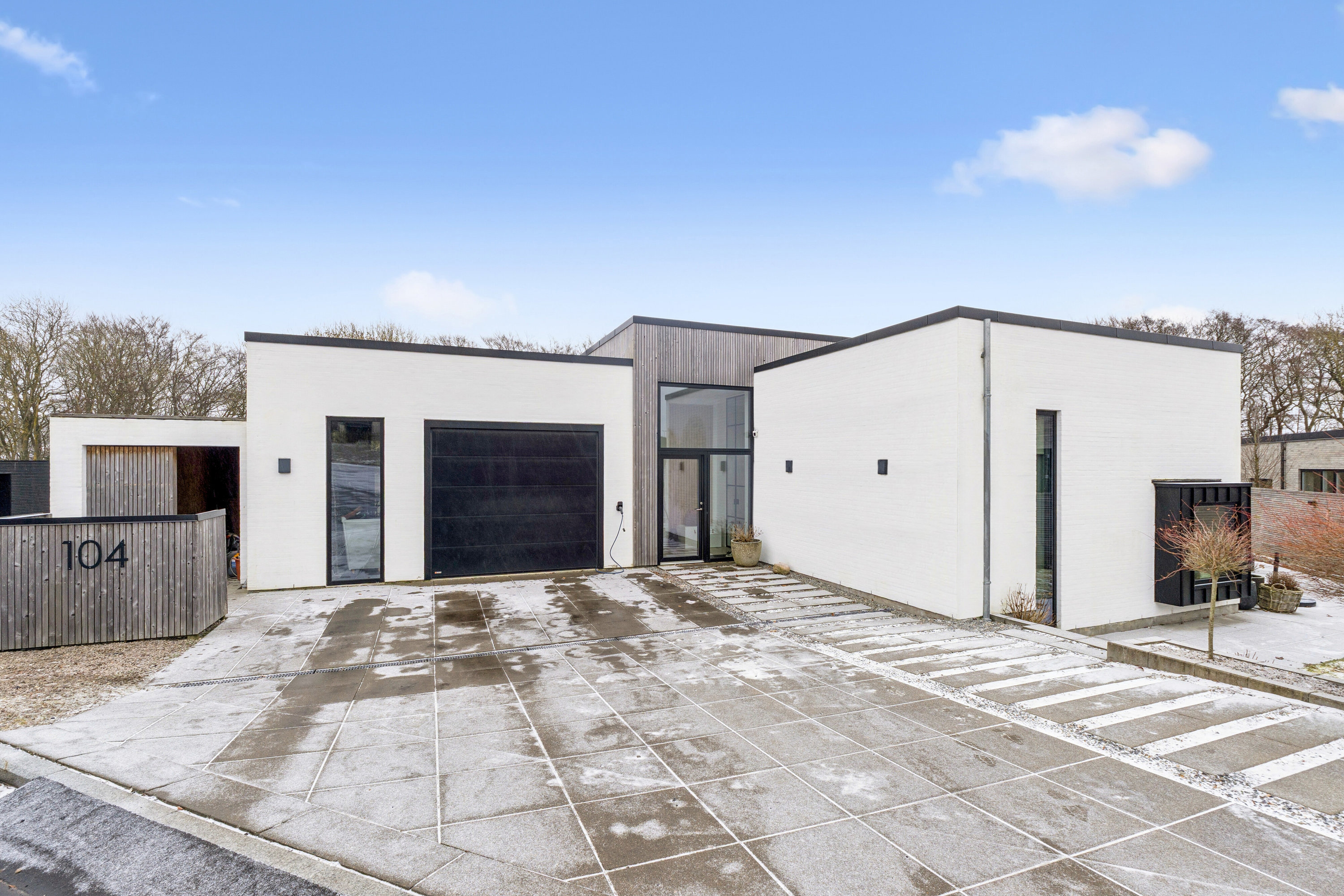 Fremhævet ejendommen billede i fuldskærmstilstand. Billede af Onsholtgårdsvej 104, 8260 Viby J