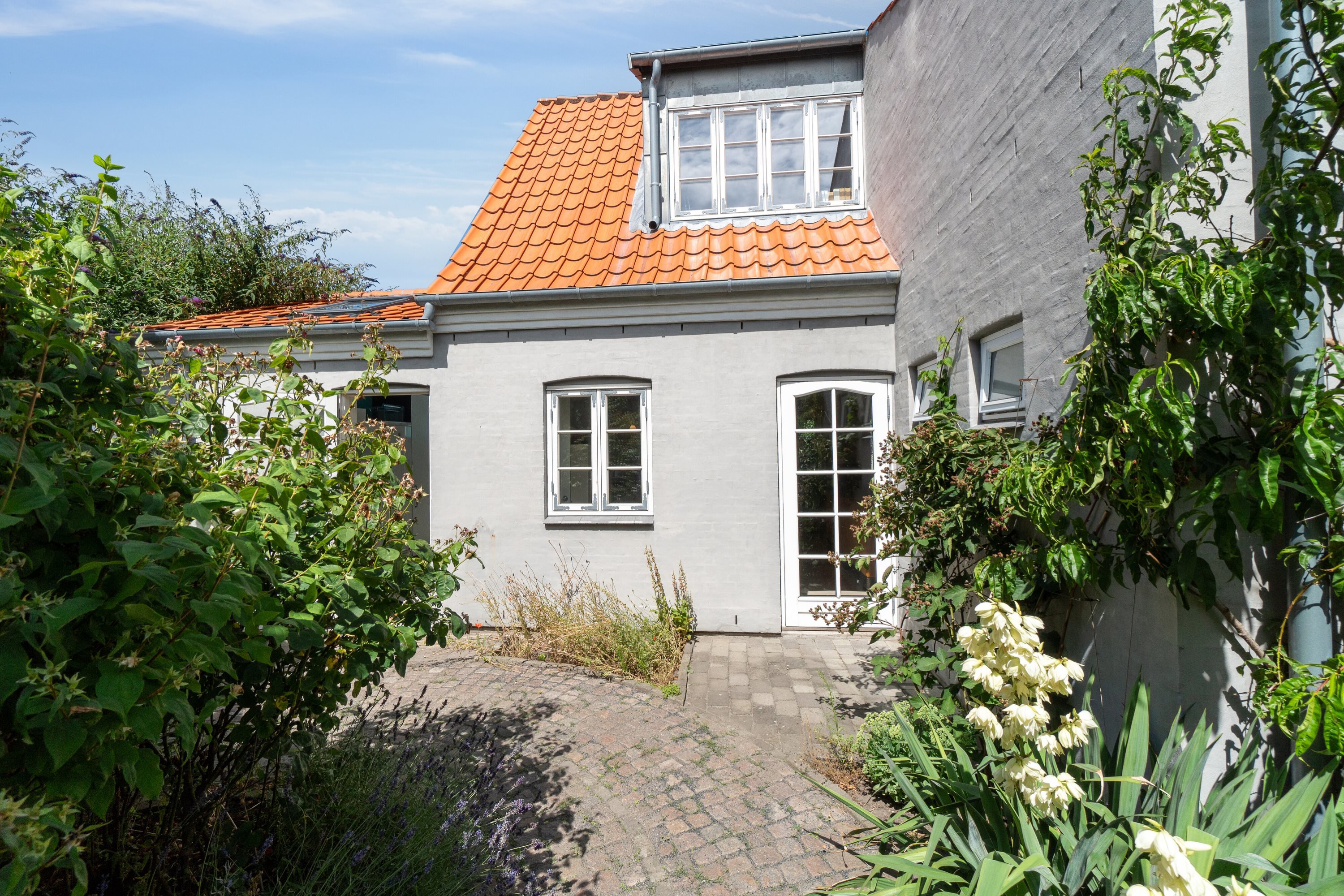 Fremhævet  billede i fuldskærmstilstand. Billede af Kirkestræde 12, 3700 Rønne