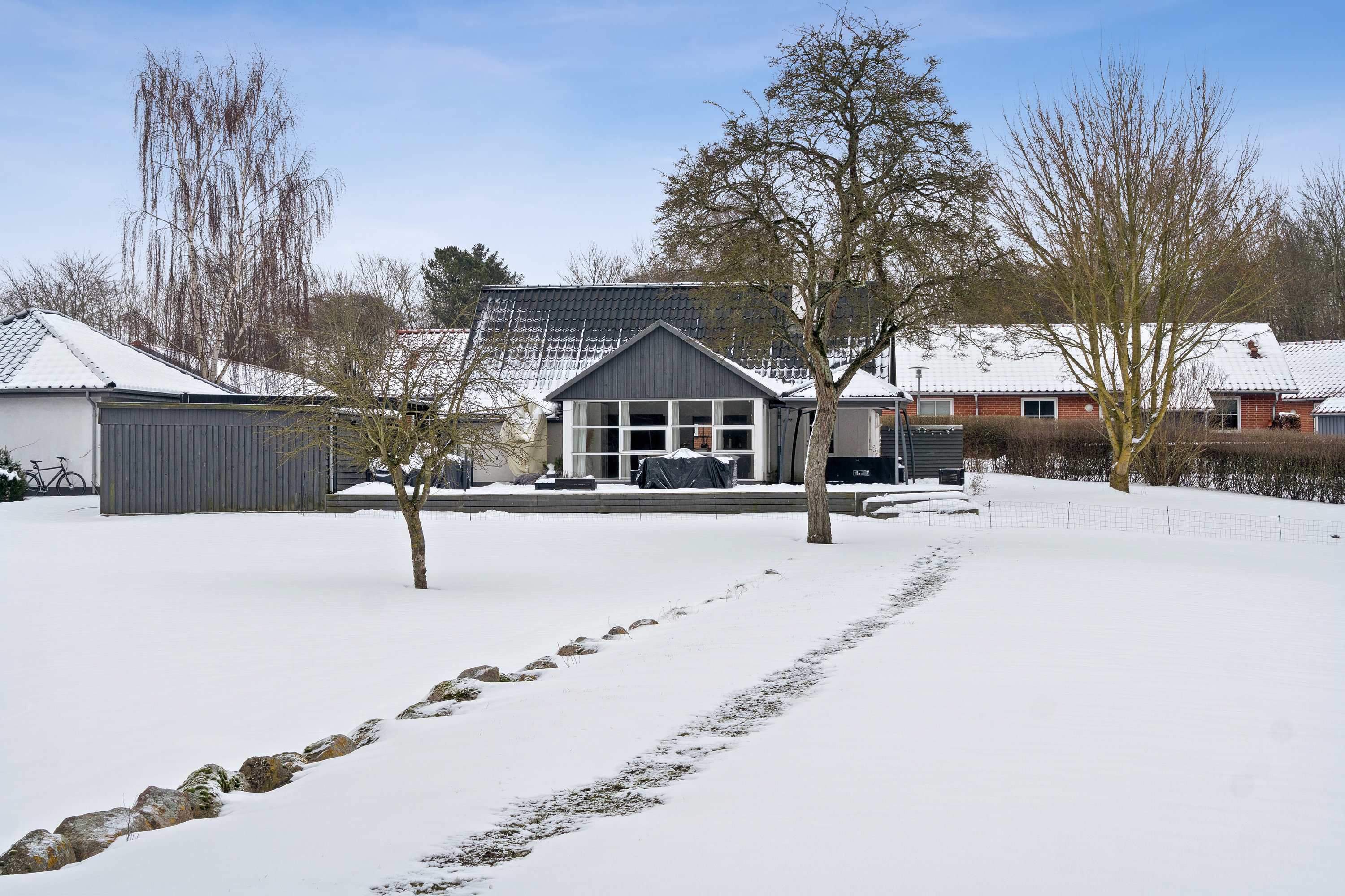 Fremhævet set fra vejen billede i fuldskærmstilstand. Billede af Trekanten 20, 4200 Slagelse