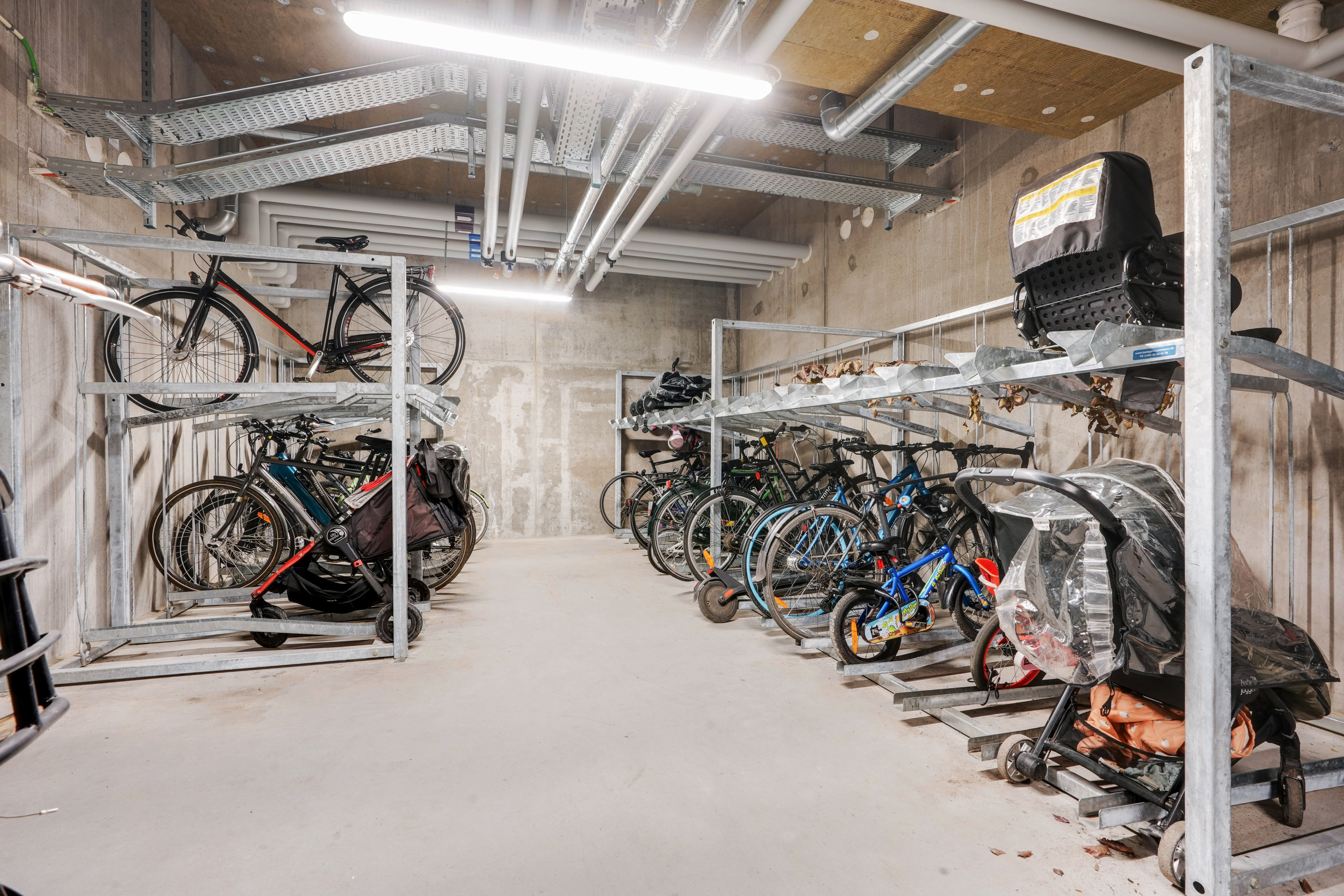 Fremhævet andet billede i fuldskærmstilstand. Billede af Robert Jacobsens Vej 40A, st.. mf., 2300 København S