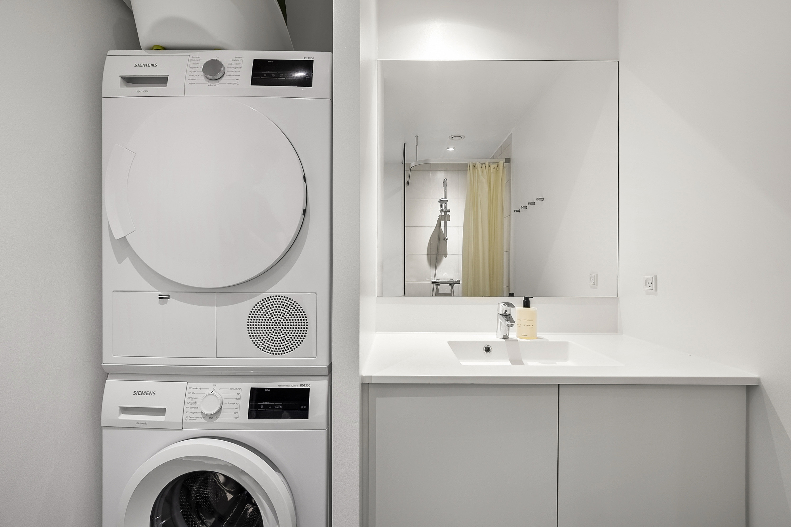 Fremhævet badeværelse billede i fuldskærmstilstand. Billede af Østre Stationsvej 37L, 1. 4., 5000 Odense C