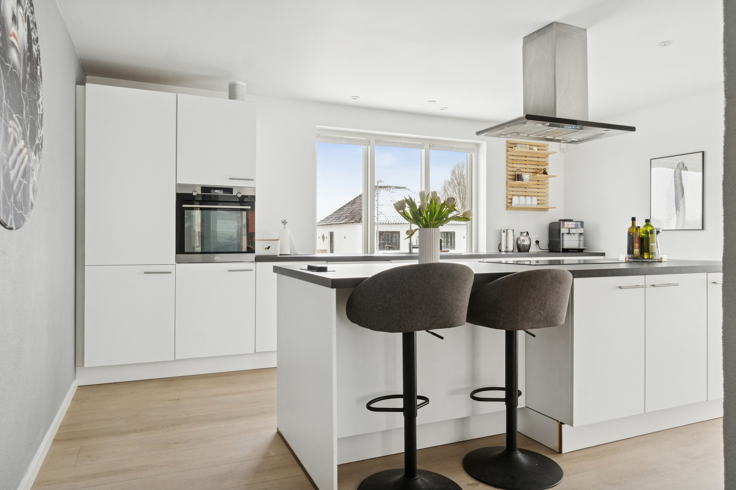 Fremhævet køkken billede i fuldskærmstilstand. Billede af Møllegårdsvej 2, 4700 Næstved