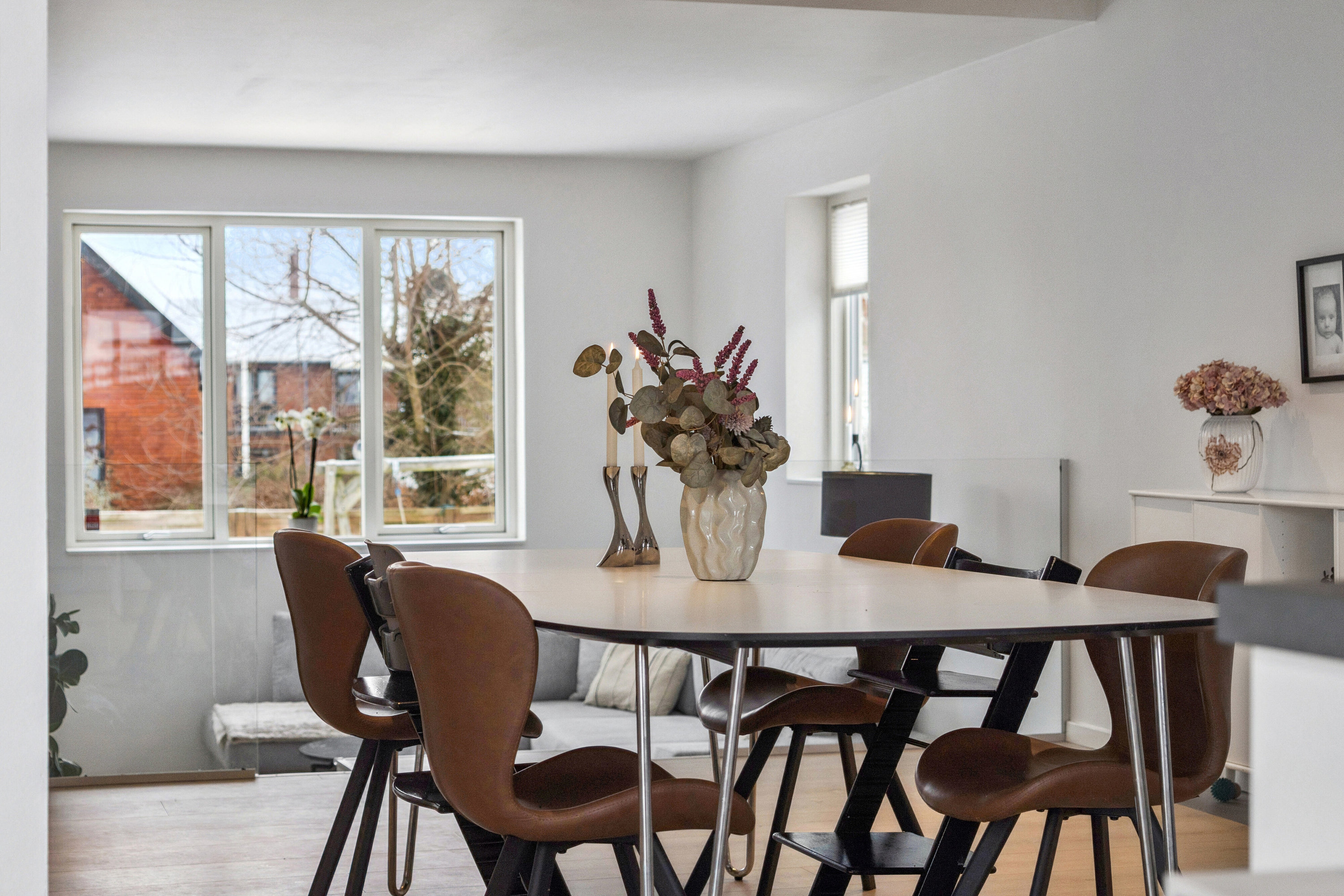 Fremhævet spisestue billede i fuldskærmstilstand. Billede af Møllegårdsvej 2, 4700 Næstved