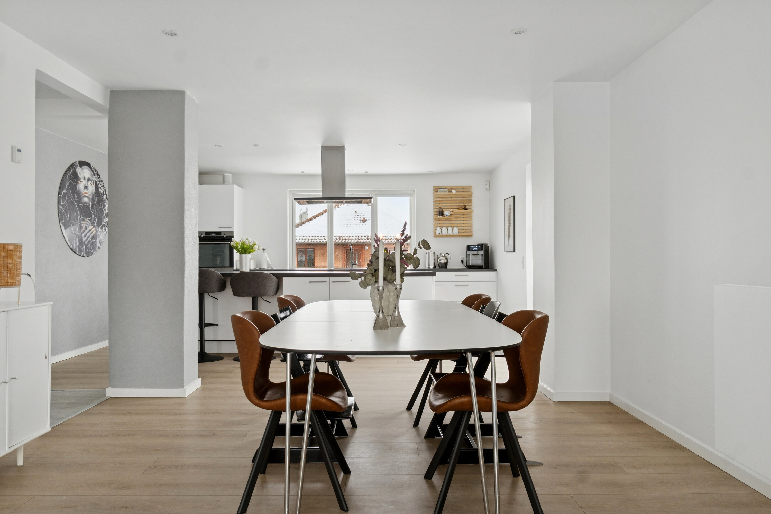 Fremhævet spisestue billede i fuldskærmstilstand. Billede af Møllegårdsvej 2, 4700 Næstved