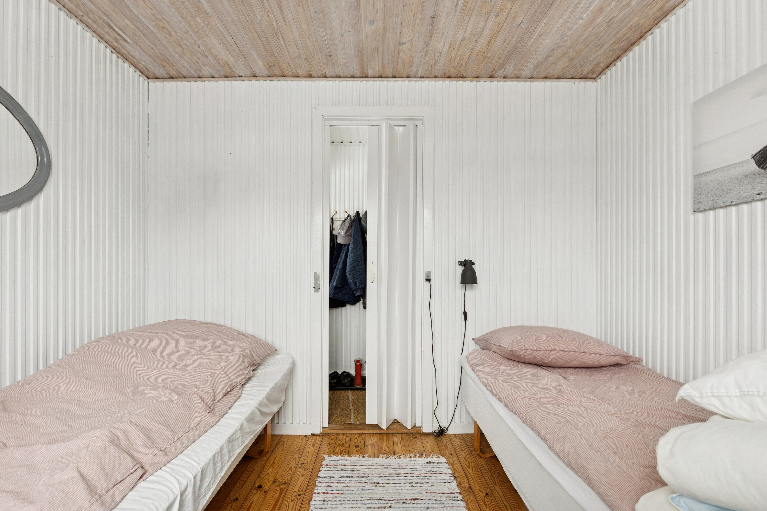 Fremhævet soveværelse billede i fuldskærmstilstand. Billede af Hybenrosevej 2, Tåsinge, 5700 Svendborg