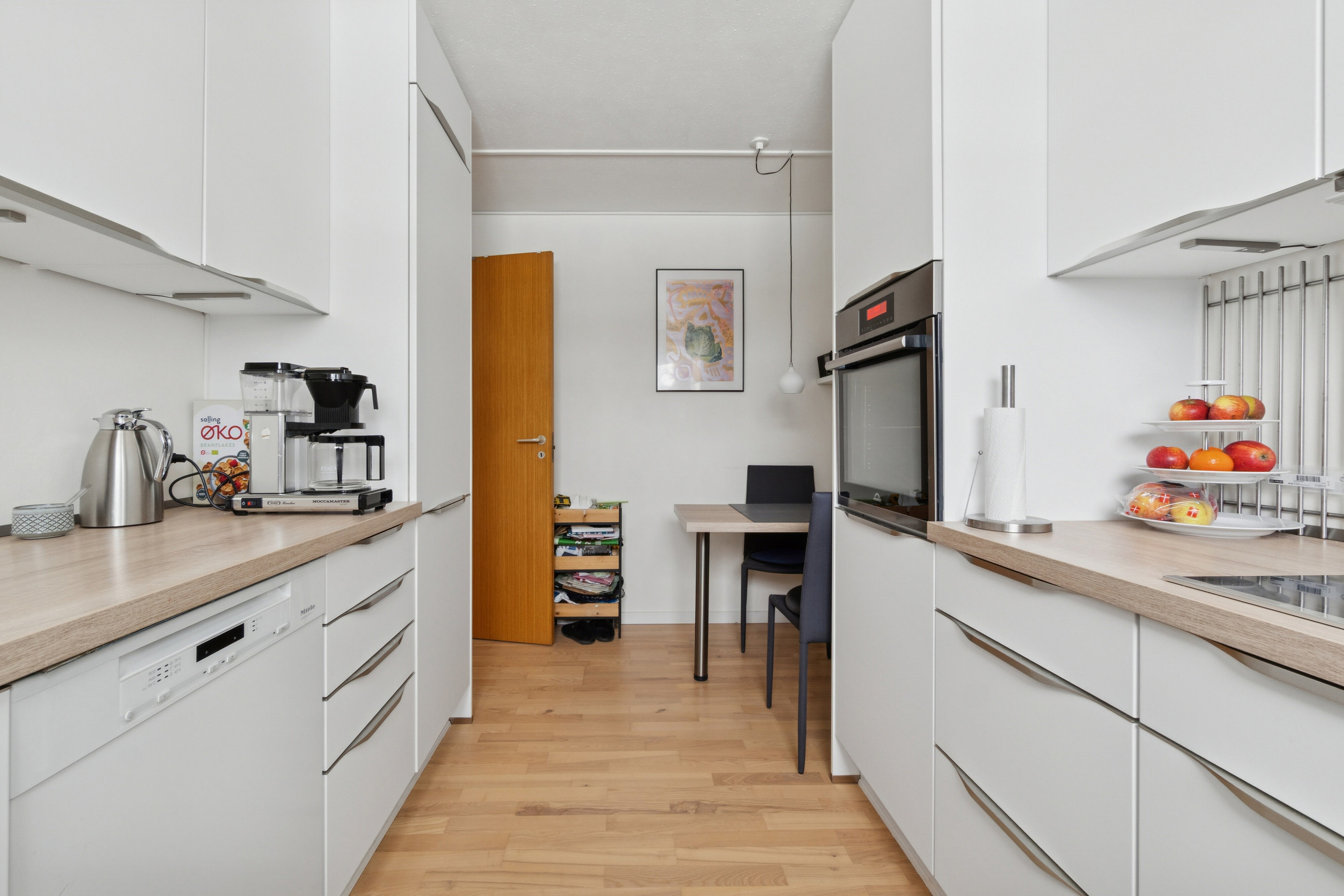 Fremhævet køkken billede i fuldskærmstilstand. Billede af Enghøjparken 42, 2650 Hvidovre