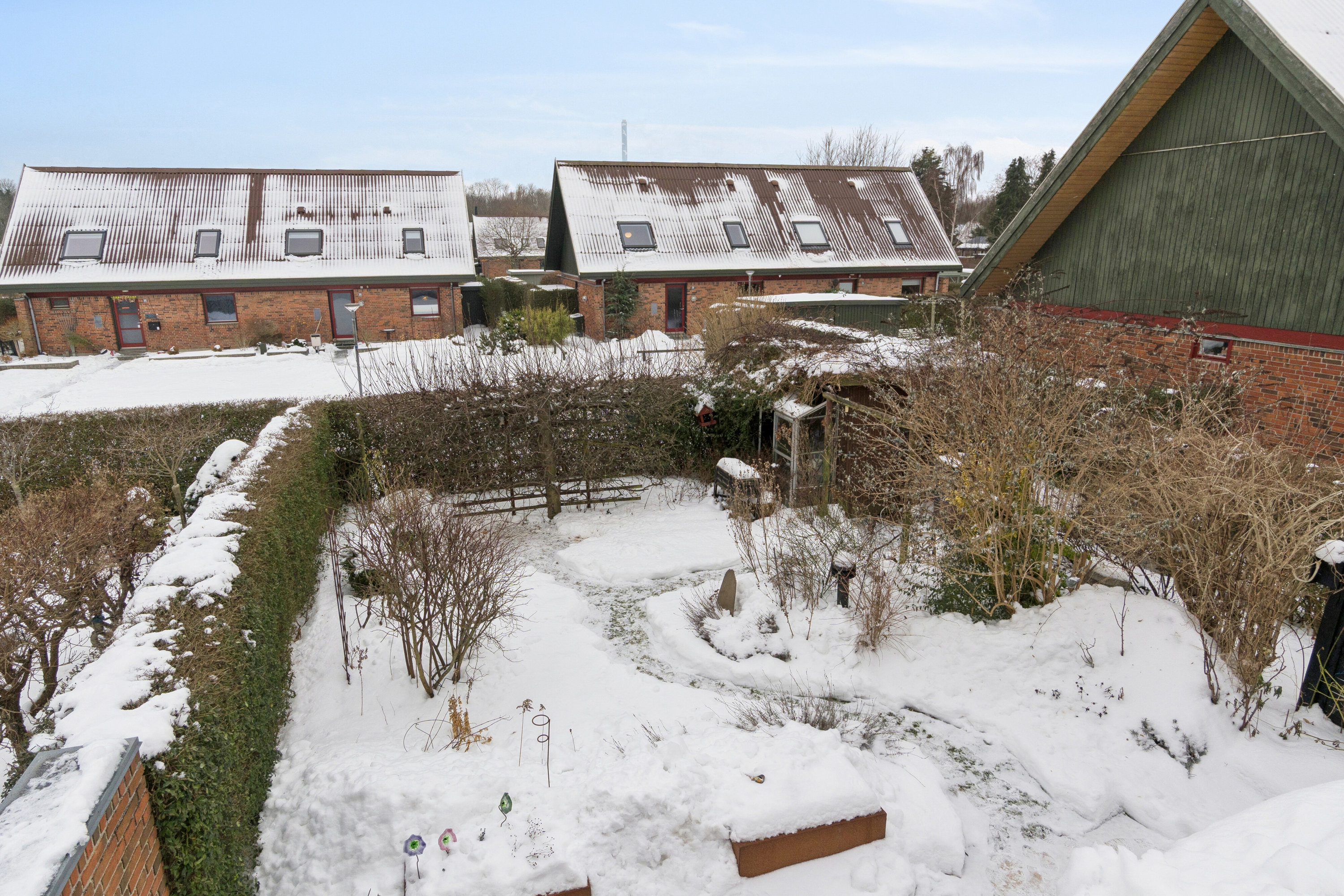 Fremhævet udendørs billede i fuldskærmstilstand. Billede af Enghøjparken 42, 2650 Hvidovre