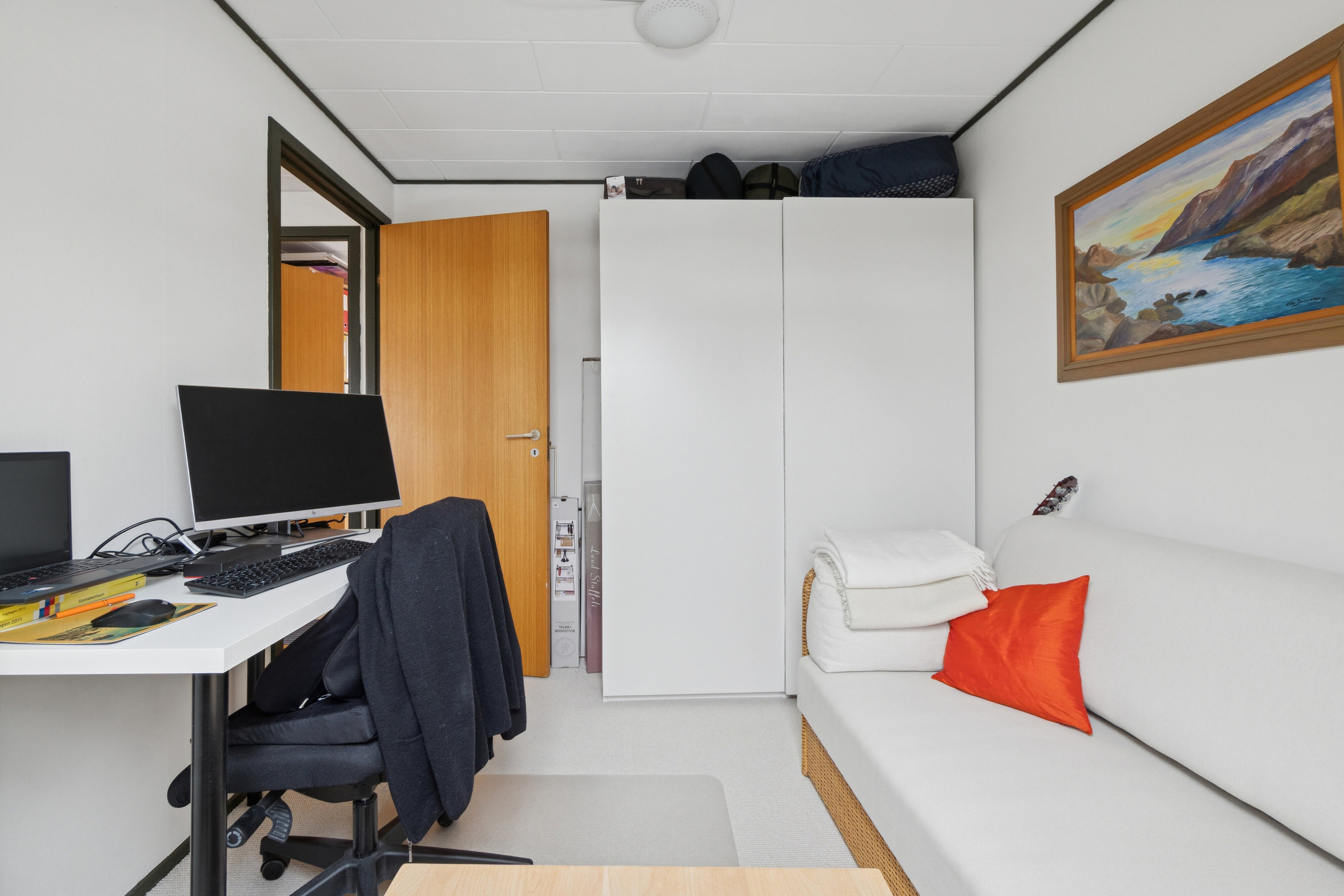 Fremhævet arbejdsværelse billede i fuldskærmstilstand. Billede af Enghøjparken 42, 2650 Hvidovre