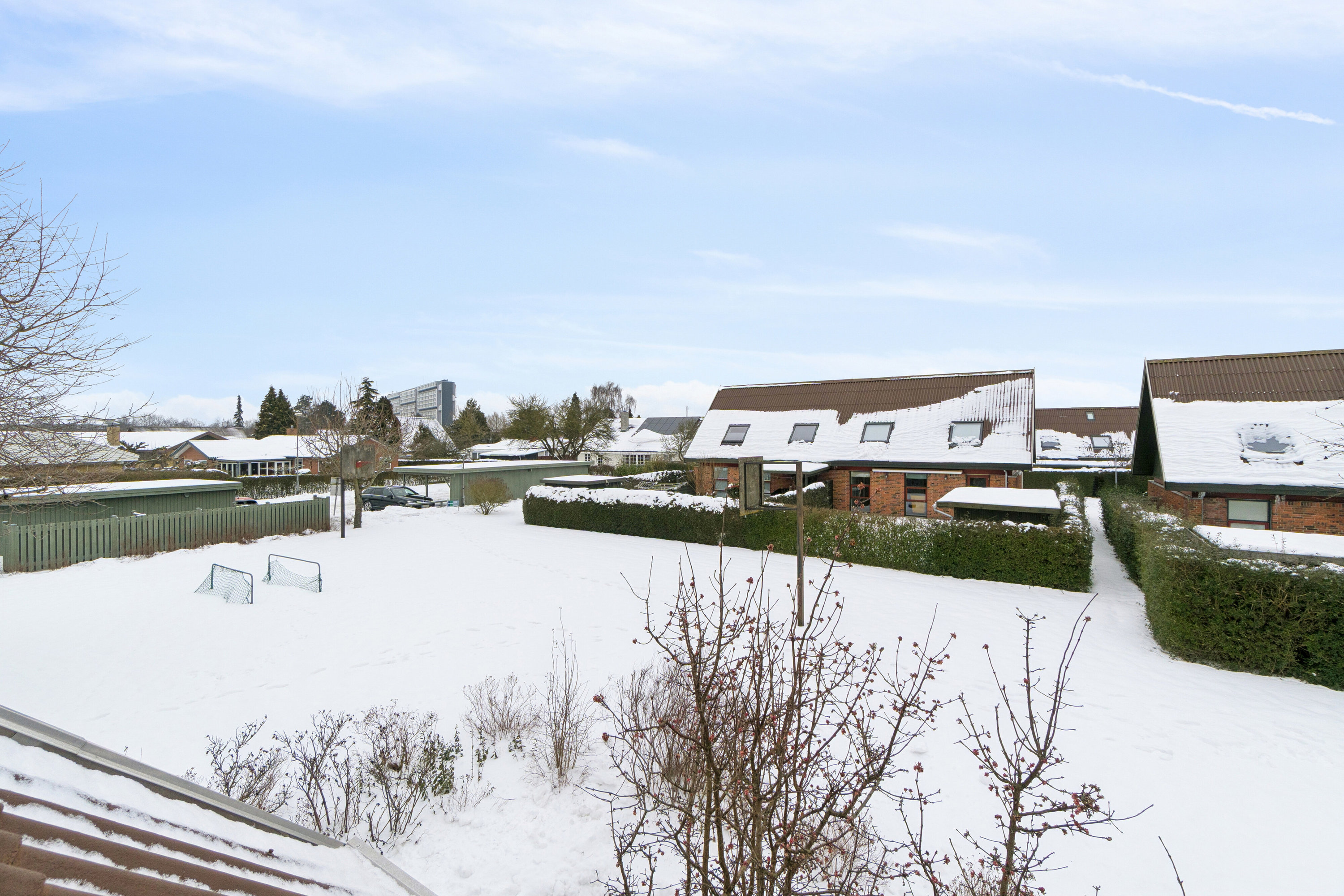 Fremhævet udendørs billede i fuldskærmstilstand. Billede af Enghøjparken 42, 2650 Hvidovre