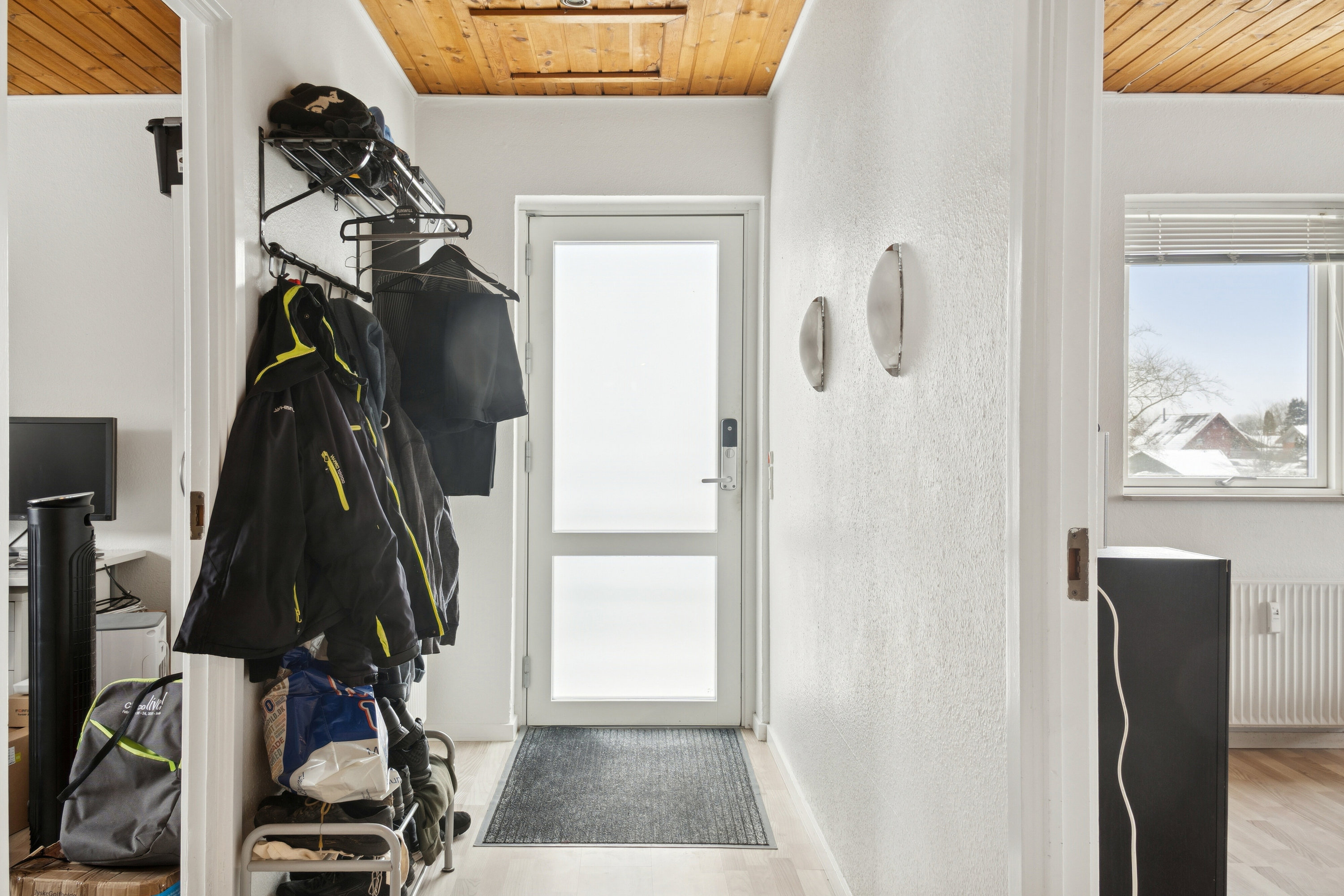 Fremhævet entré billede i fuldskærmstilstand. Billede af Klokkeskovvej 15N, Stavtrup, 8260 Viby J