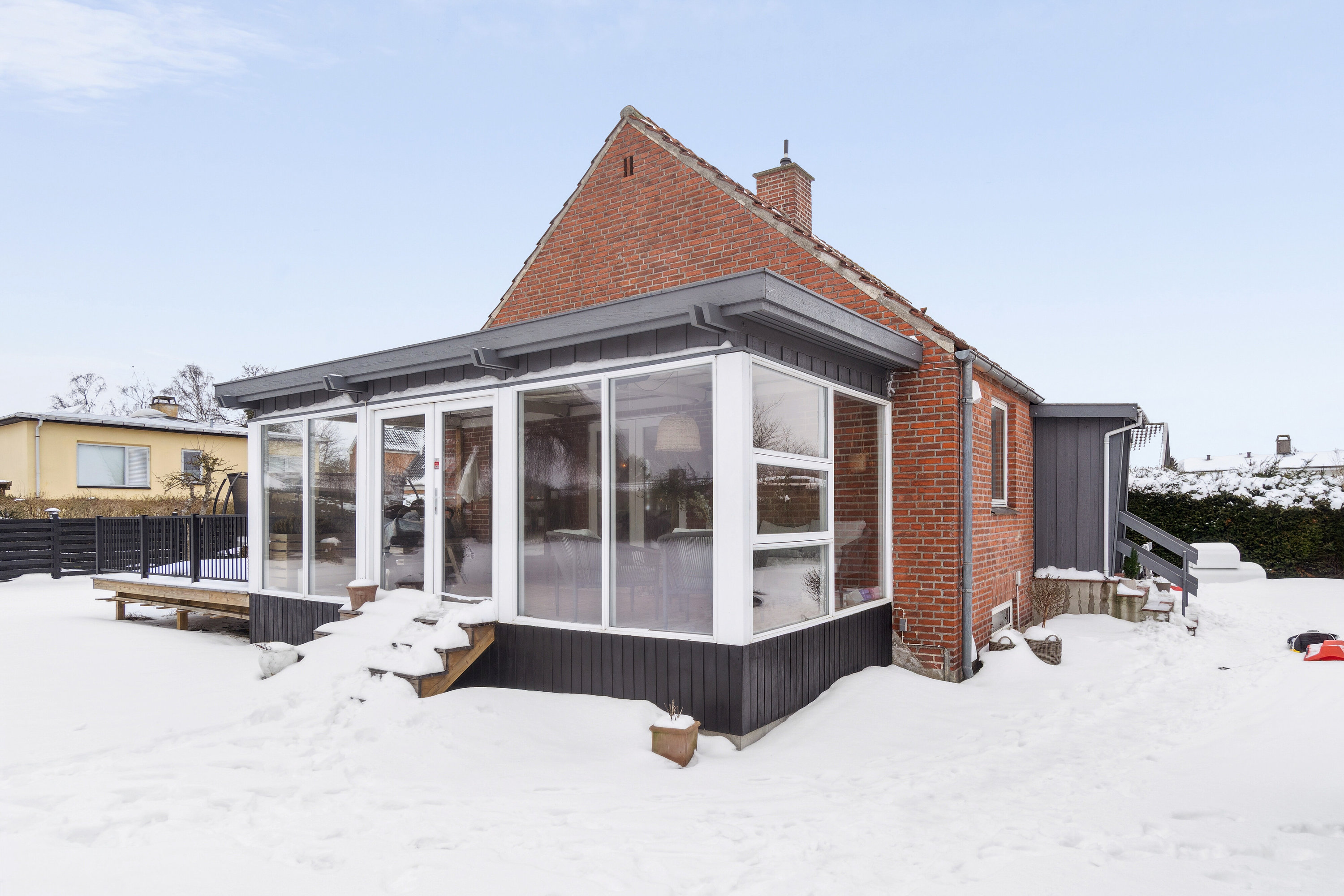 Fremhævet set fra haven billede i fuldskærmstilstand. Billede af Christoffers Alle 54, 2800 Kongens Lyngby